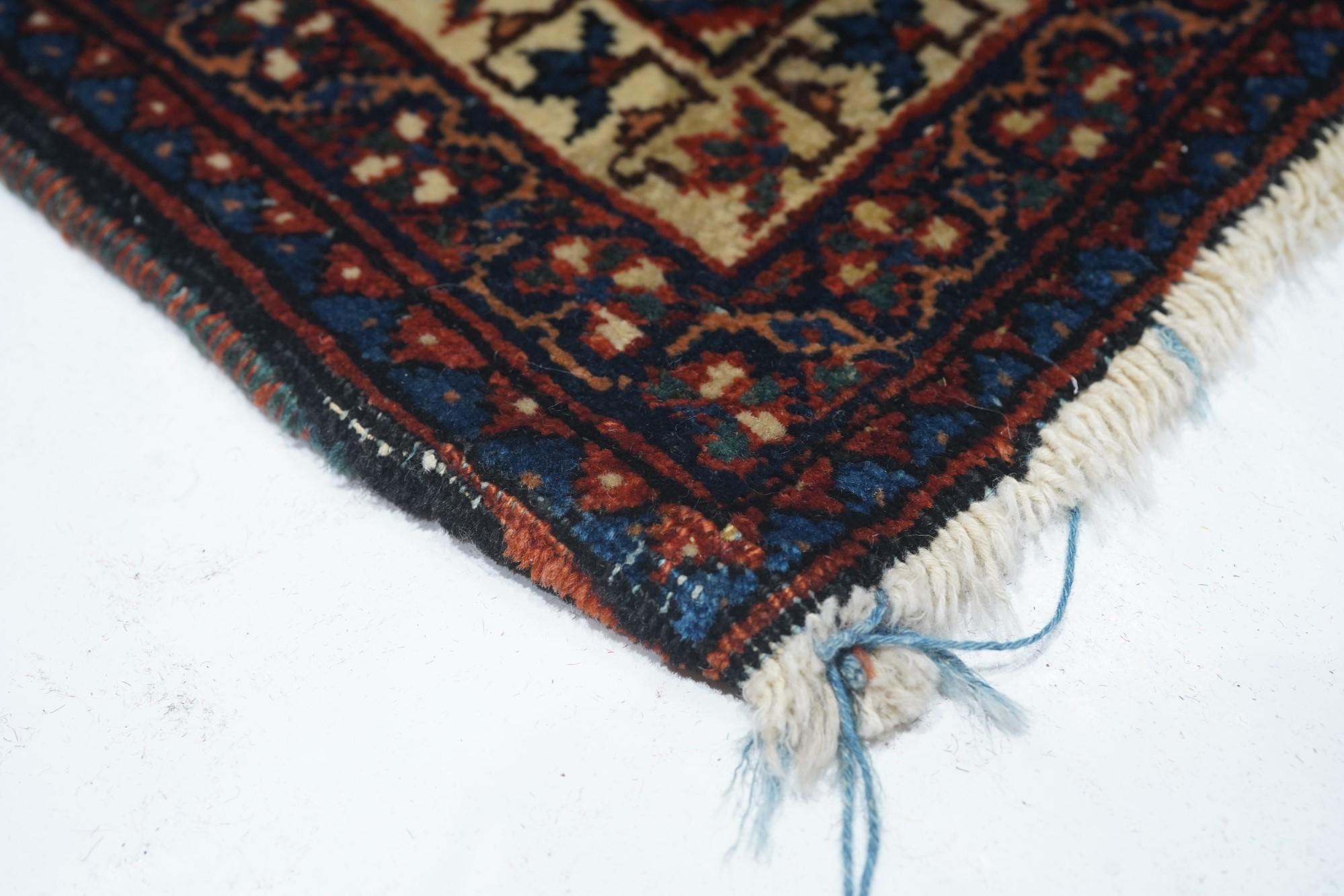 Persiano Tappeto Vintage Afshar 4'0'' x 7'0'' in vendita