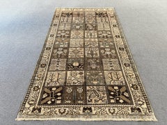 Semi-Antique Bahktiari