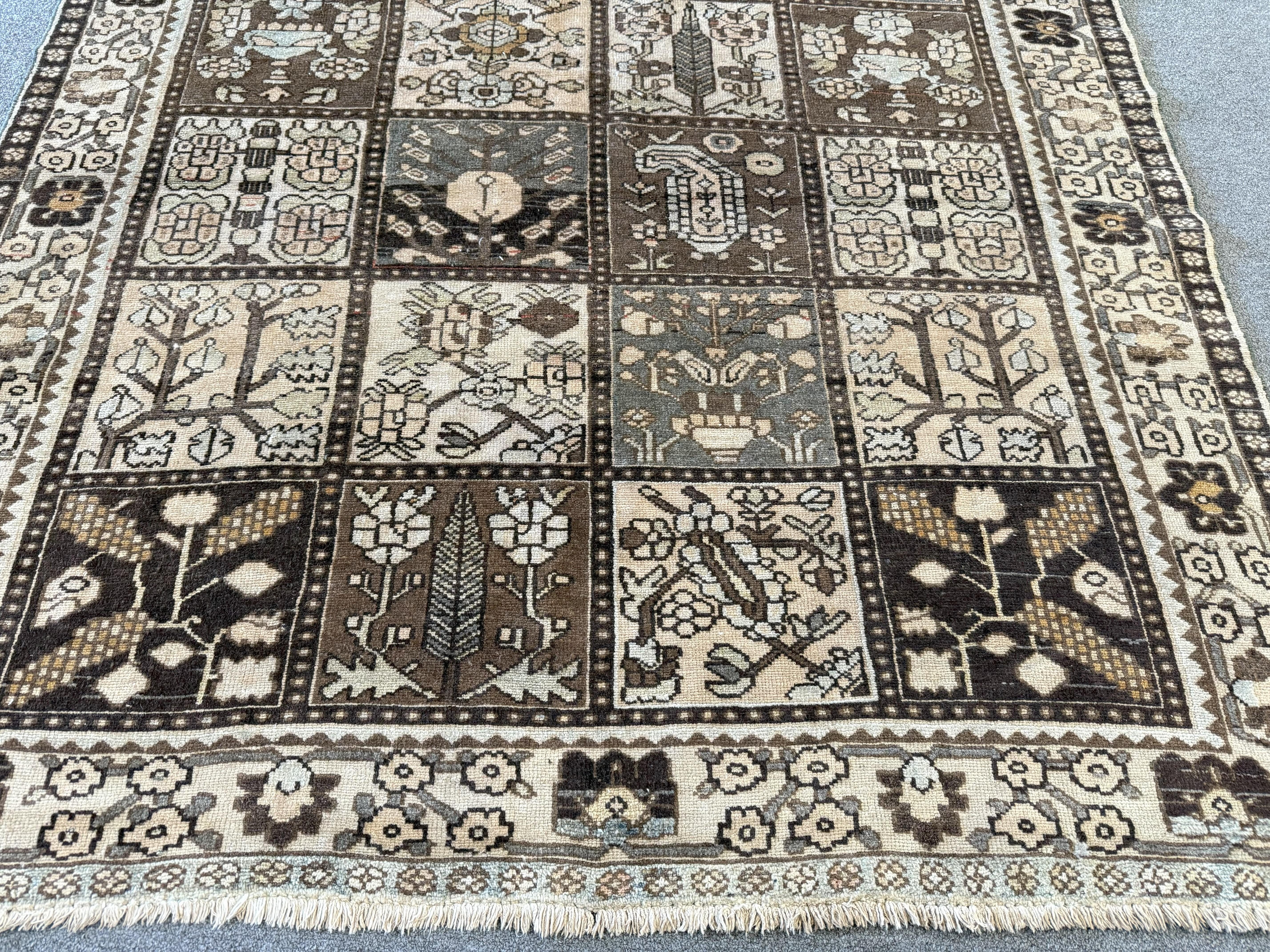 Pakistani Semi-Antique Bahktiari For Sale