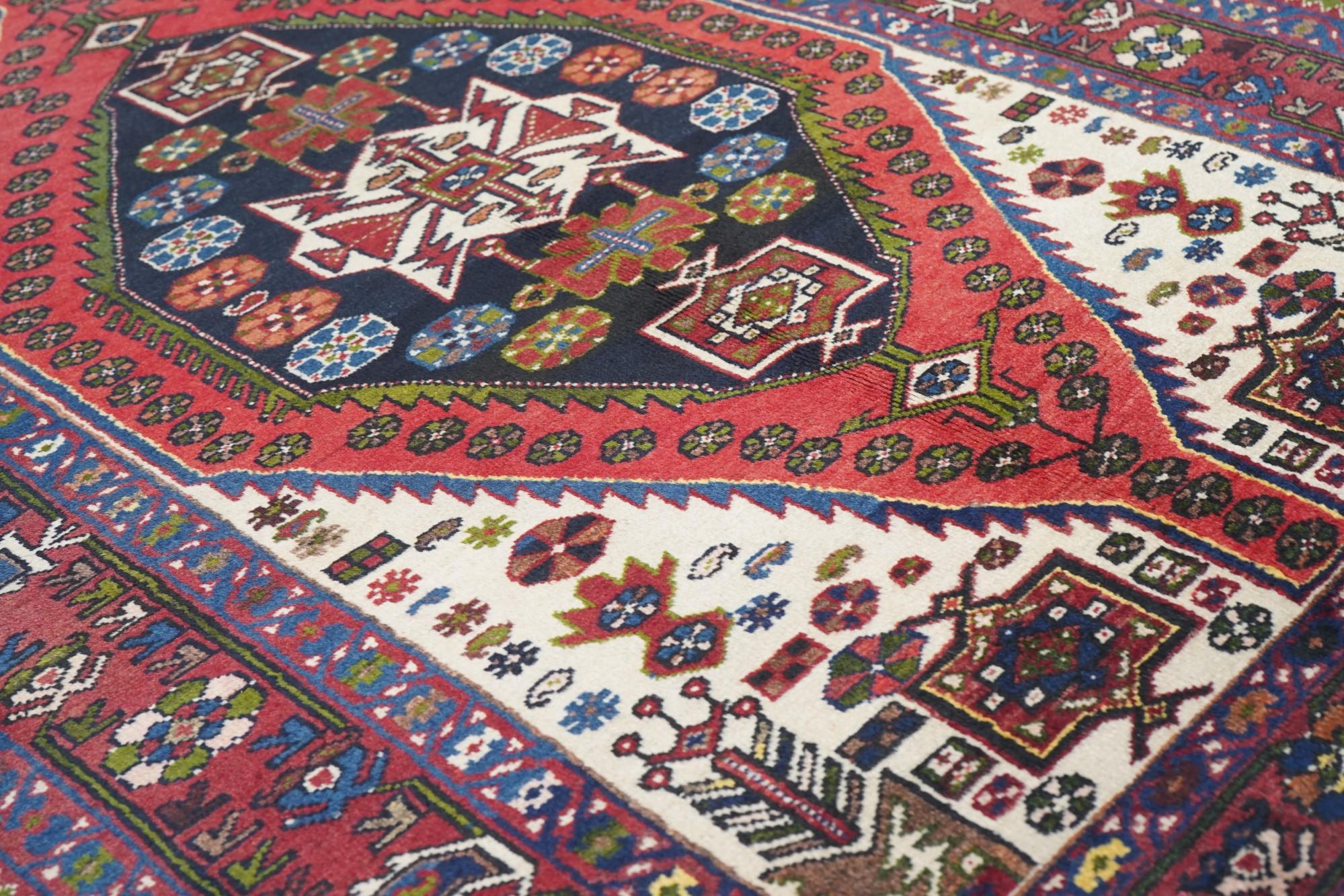 Tapis Bakhtiari vintage 4'7'' x 6'9'' en vente 1