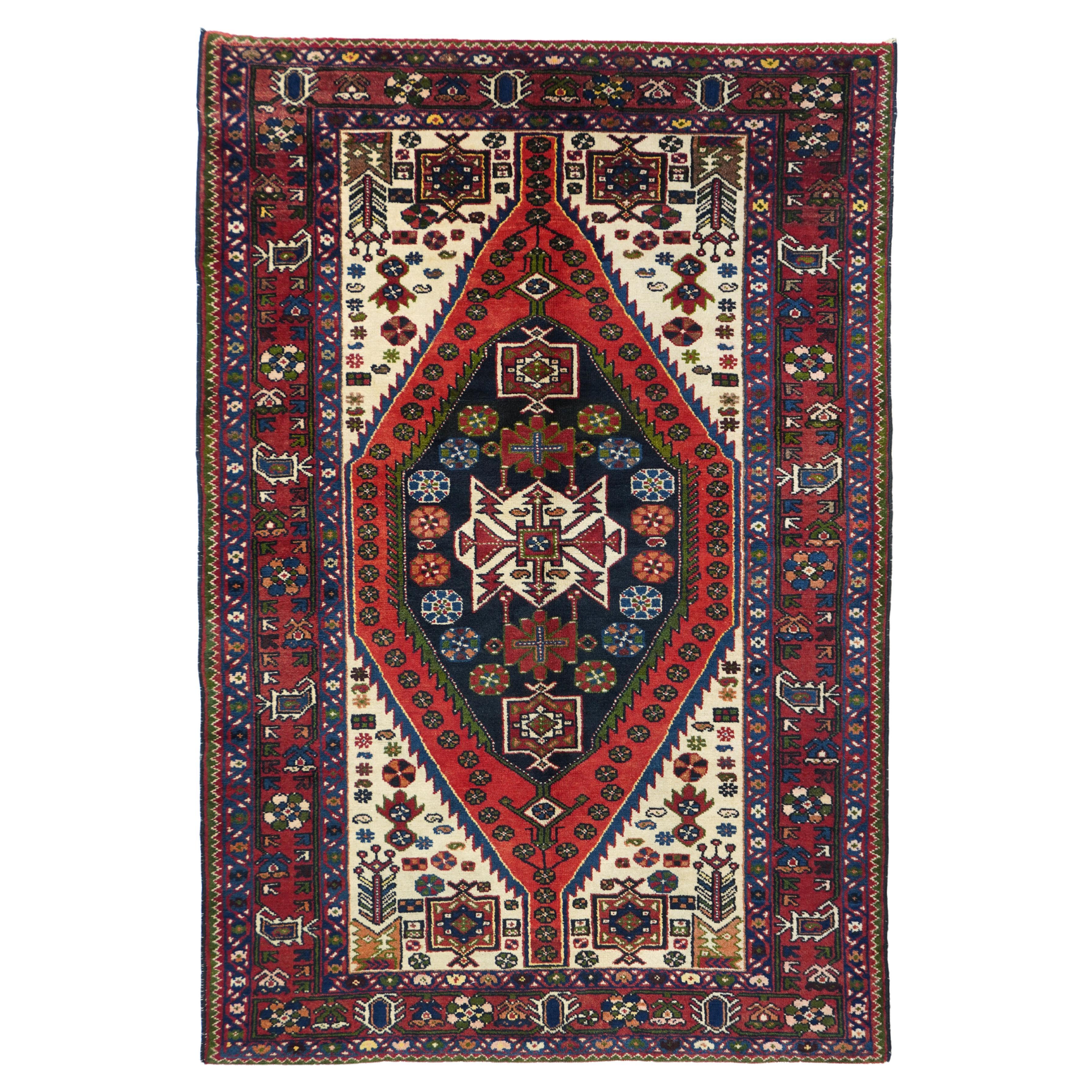 Bakhtiari-Teppich im Vintage-Stil 4'7'' x 6'9''