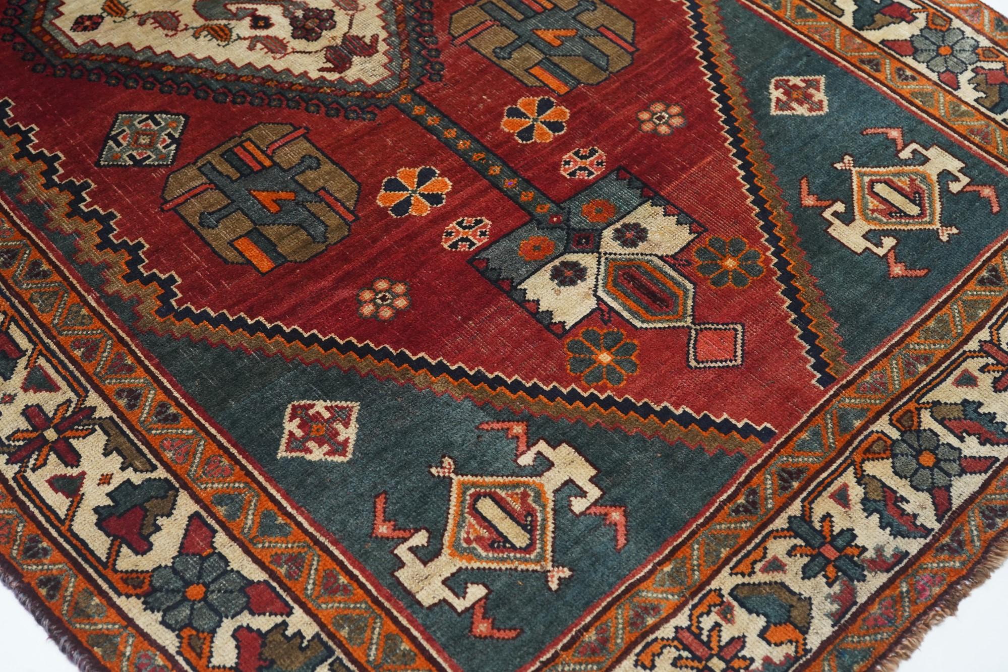 Laine Tapis Bakhtiari semi-antique en vente