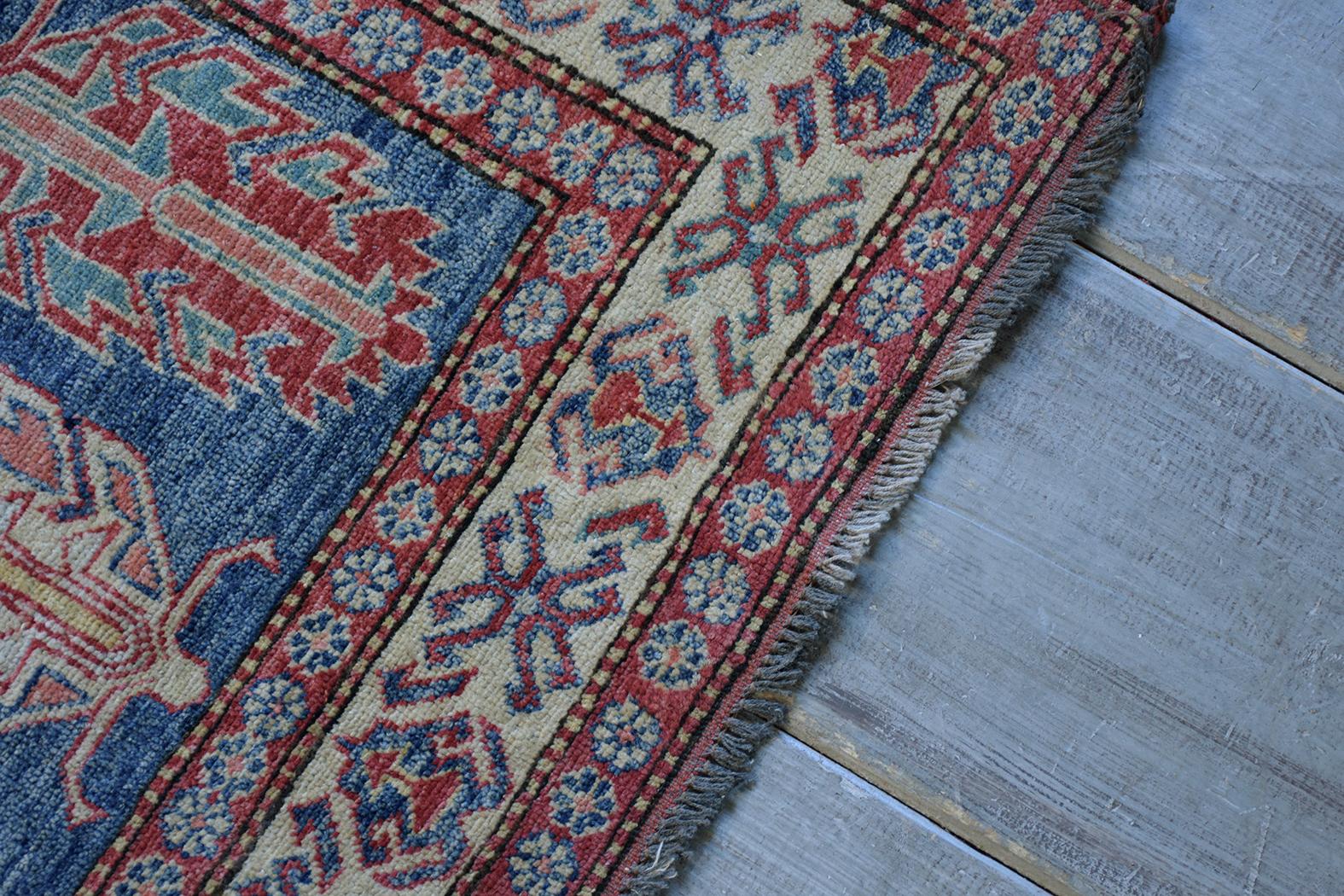 Vintage Semi-Antique Wolle Teppich Teppich (Kasachisch) im Angebot