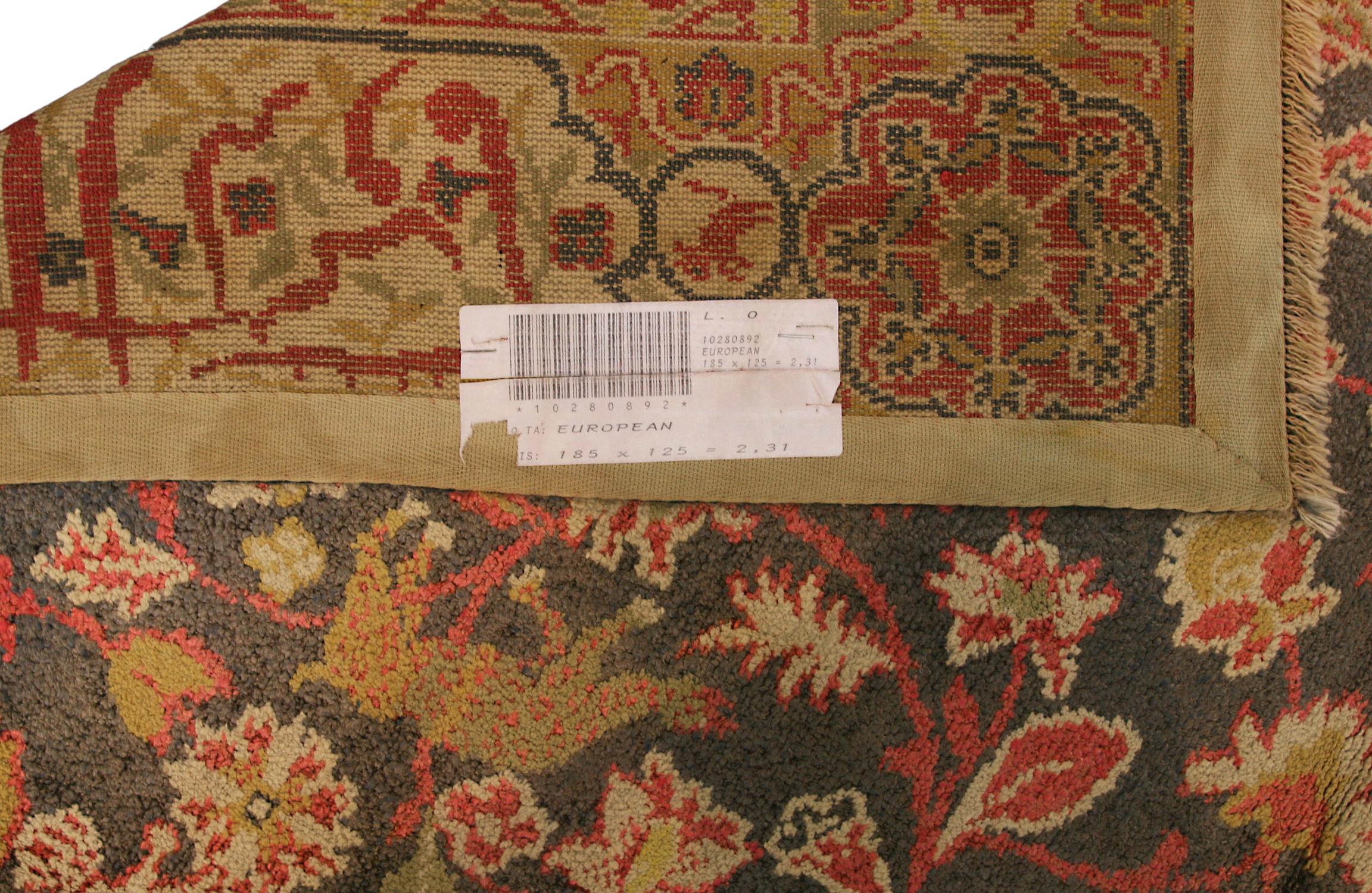 Annodato a mano Tappeto vintage in seta europeo in vendita