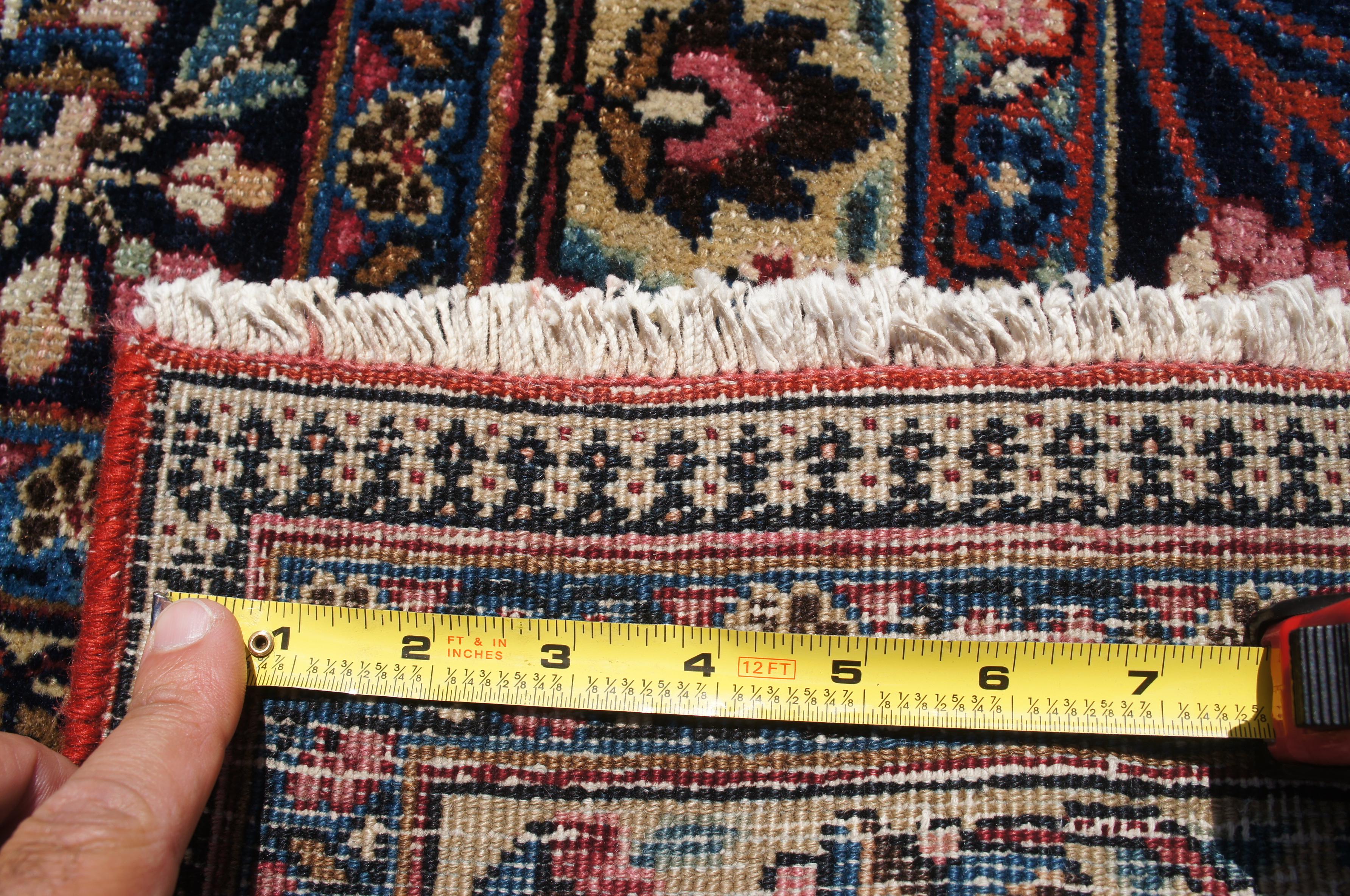 Semi antiker handgeknüpfter persischer Sarouk-Teppich mit rotem Blumenmedaillon aus Sarouk, 10' x 14' im Angebot 5