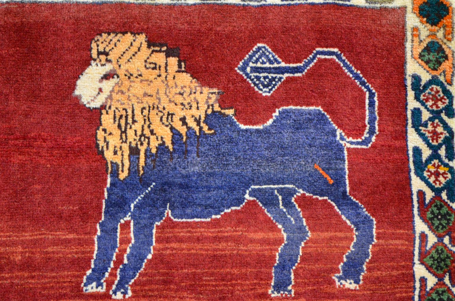 Semi-Antique Hunting Scene Persian Qashqai Carpet in Pure Handspun Wool 1