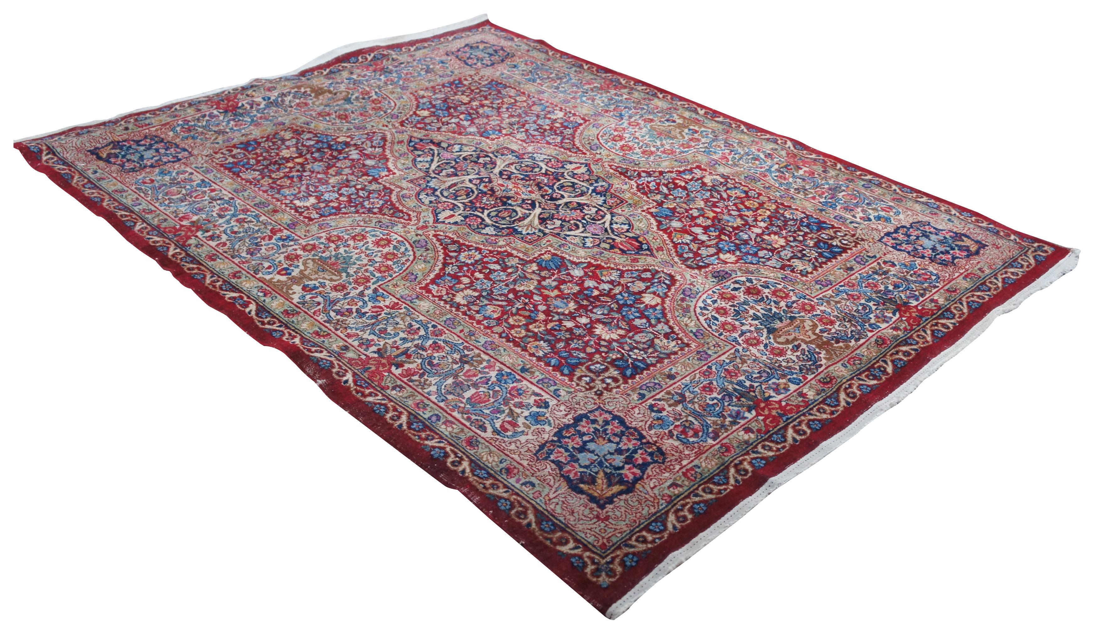 Semi Antique Persian Hand Knotted Wool Geometric Kerman Medallion Area Rug In Good Condition For Sale In Dayton, OH