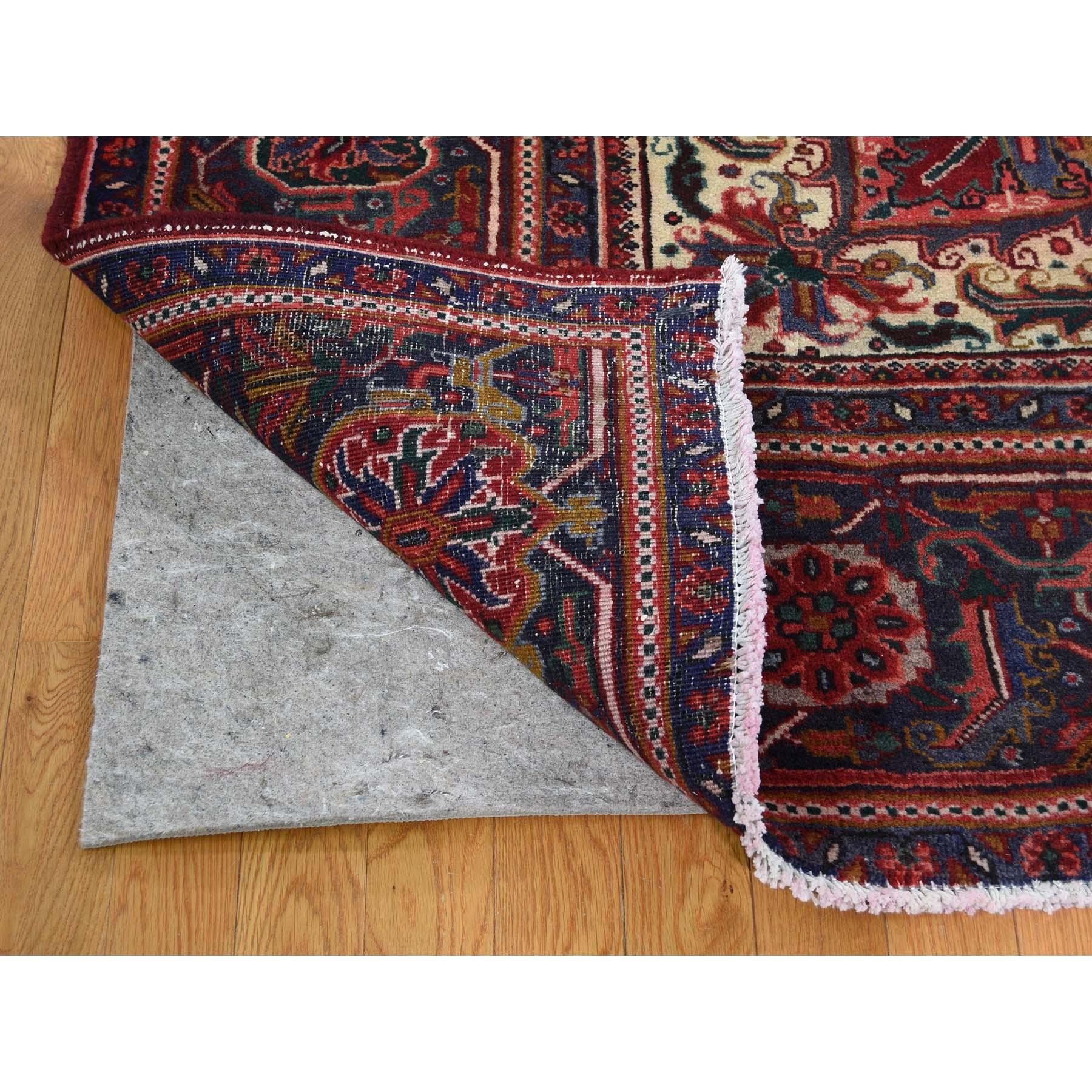 Semi Antique Persian Heriz Flower Design Good Cond Hand Knotted Rug In Good Condition In Carlstadt, NJ