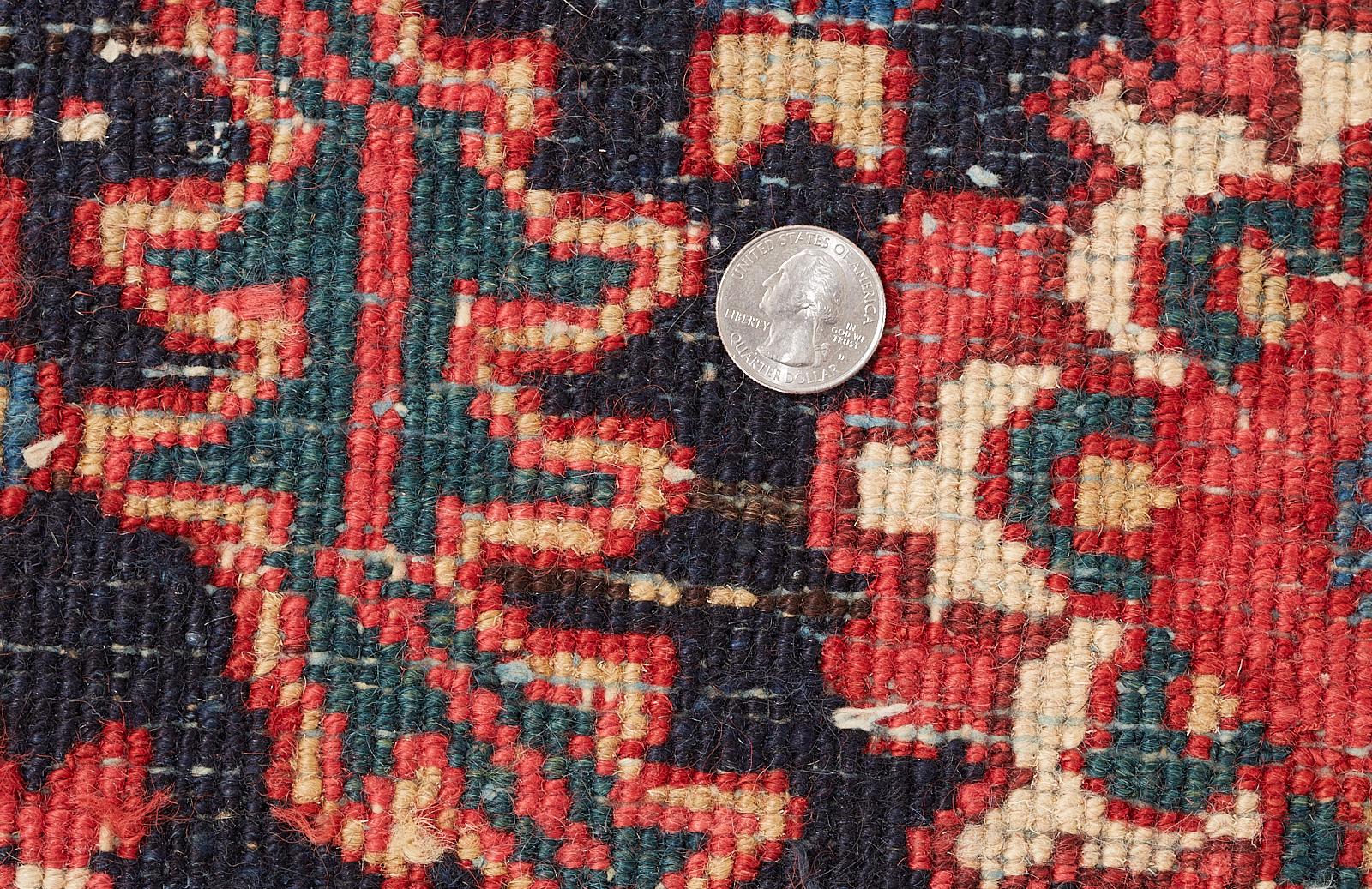 Tapis persan semi-ancien en laine Heriz semi-ancien en vente 11