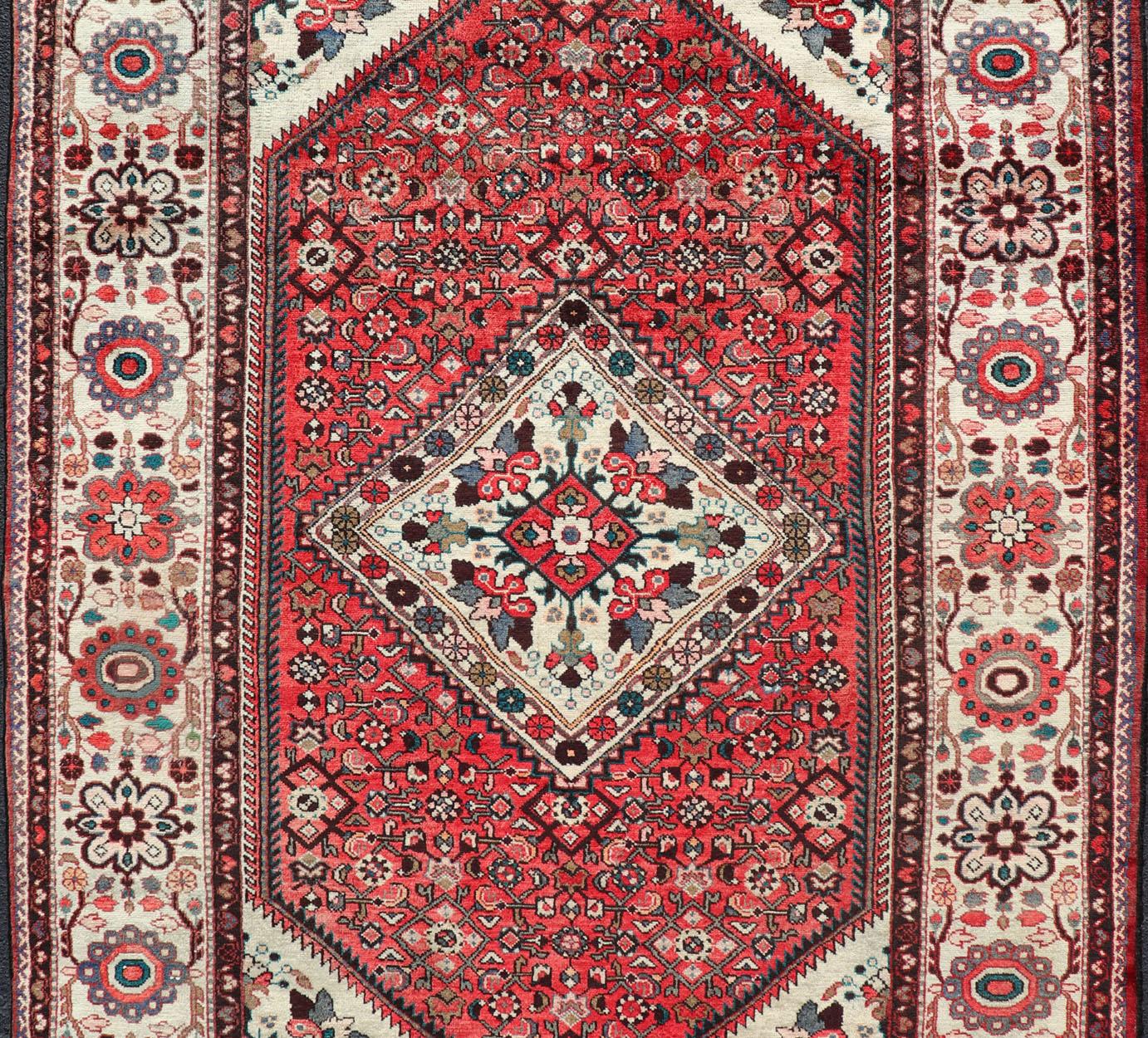 Sultanabad Keivan Woven Arts Semi Antique Persian Mahal Rug with Soft Red & wide Border For Sale