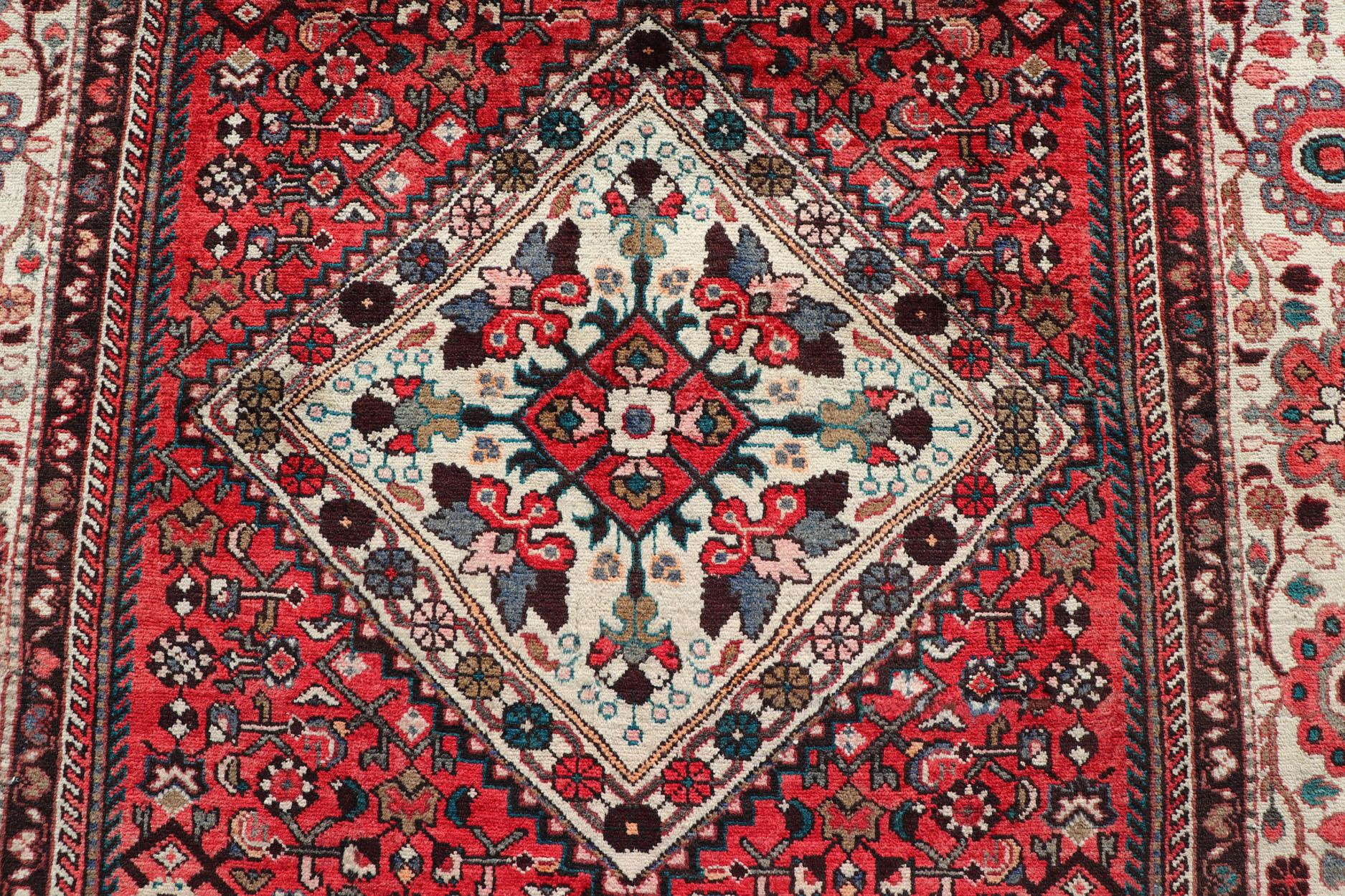 Keivan Woven Arts Semi Antique Persian Mahal Rug with Soft Red & wide Border For Sale 1