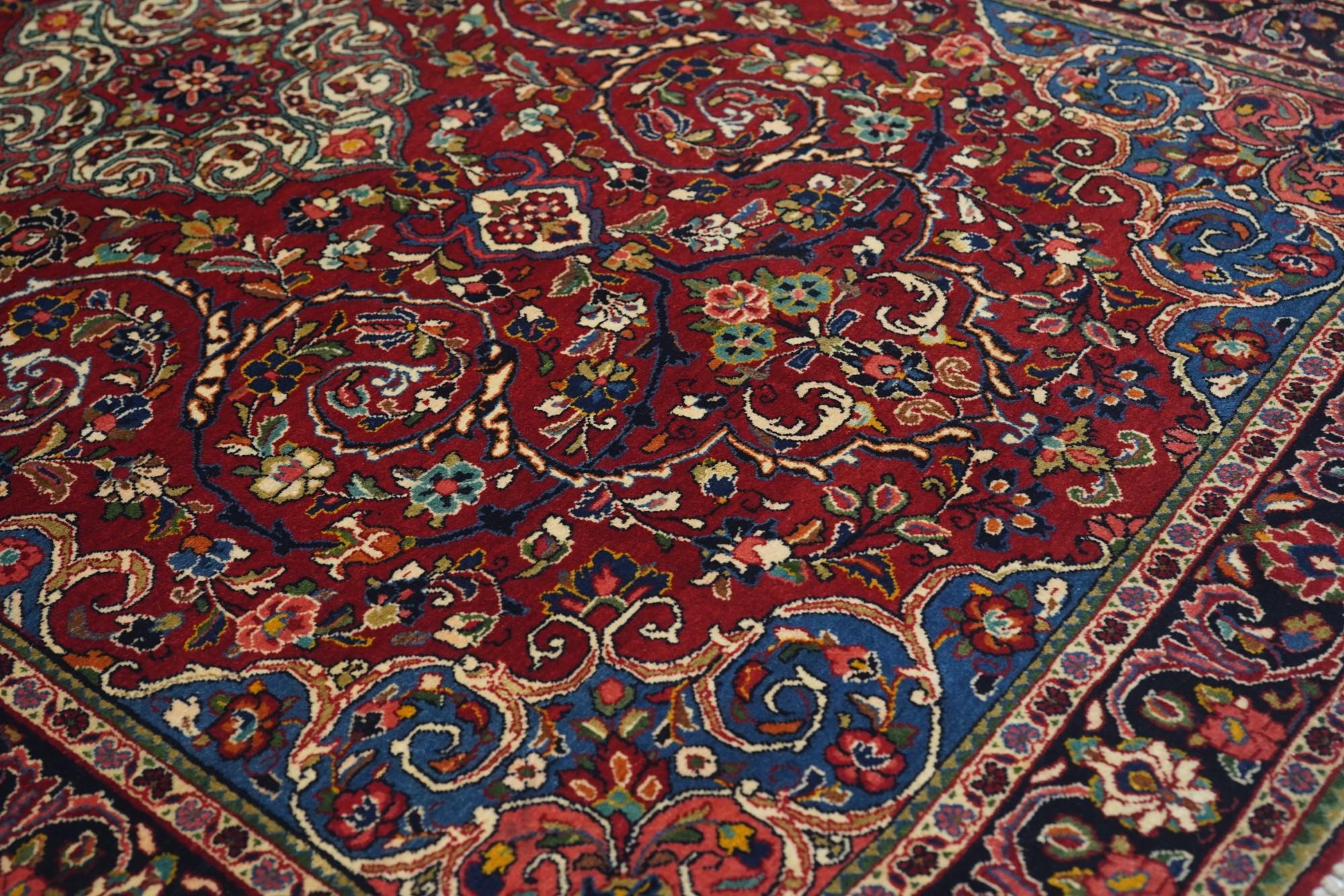Wool Semi Antique Persian Sarouk Rug For Sale