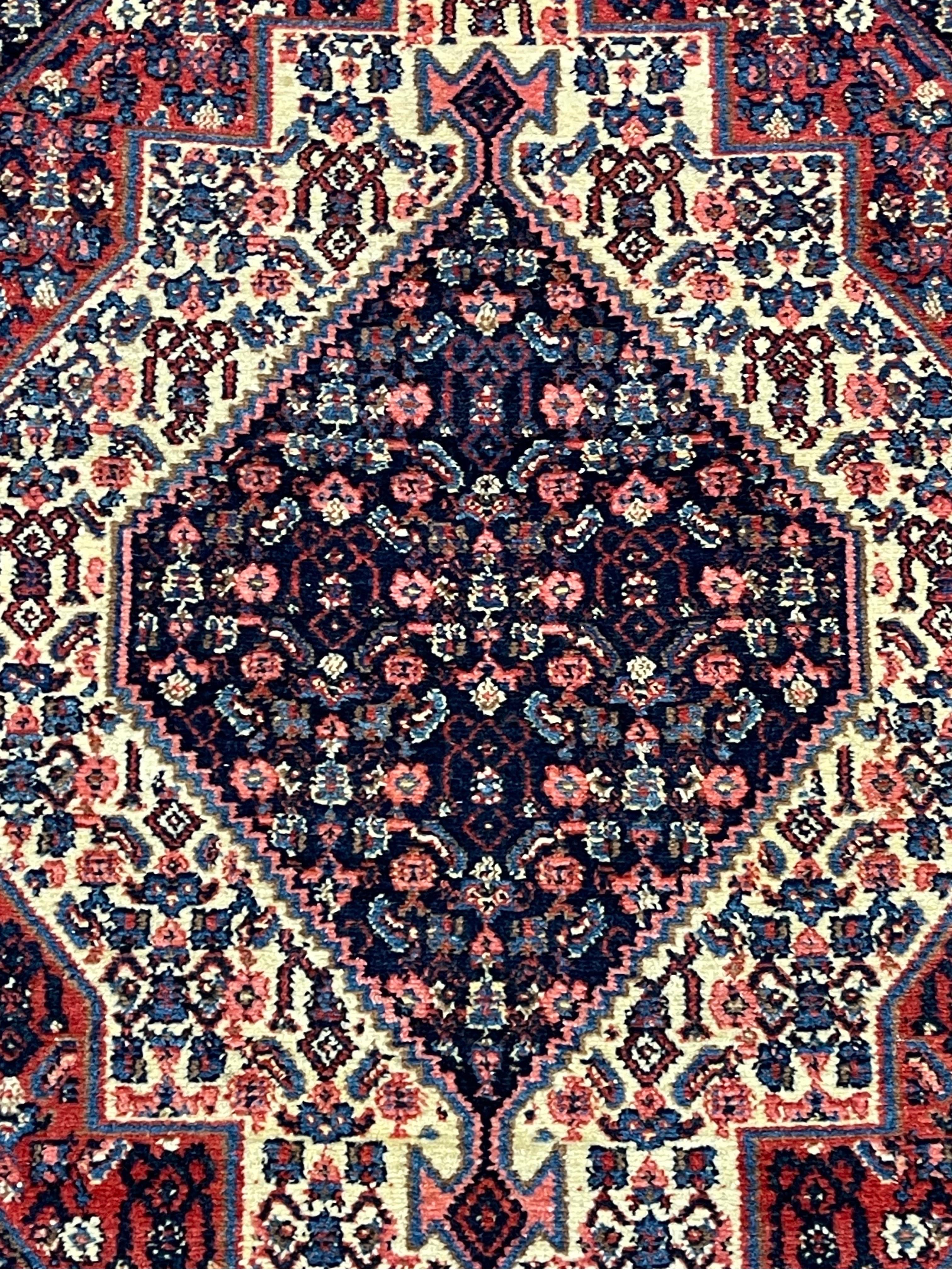 Semi-antiker persischer Senneh-Teppich, um 1940 (Tabriz) im Angebot