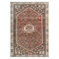 kaukasischer volksstamm Semi Antique Red Persian Qashqai Worn Down Hand Knotted Pure Wool Oriental Rug