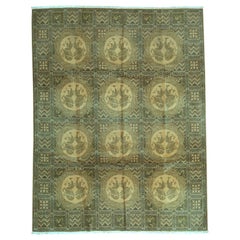 Traditional Handwoven Luxury Wool Semi Antique Ivory / Green Rug.