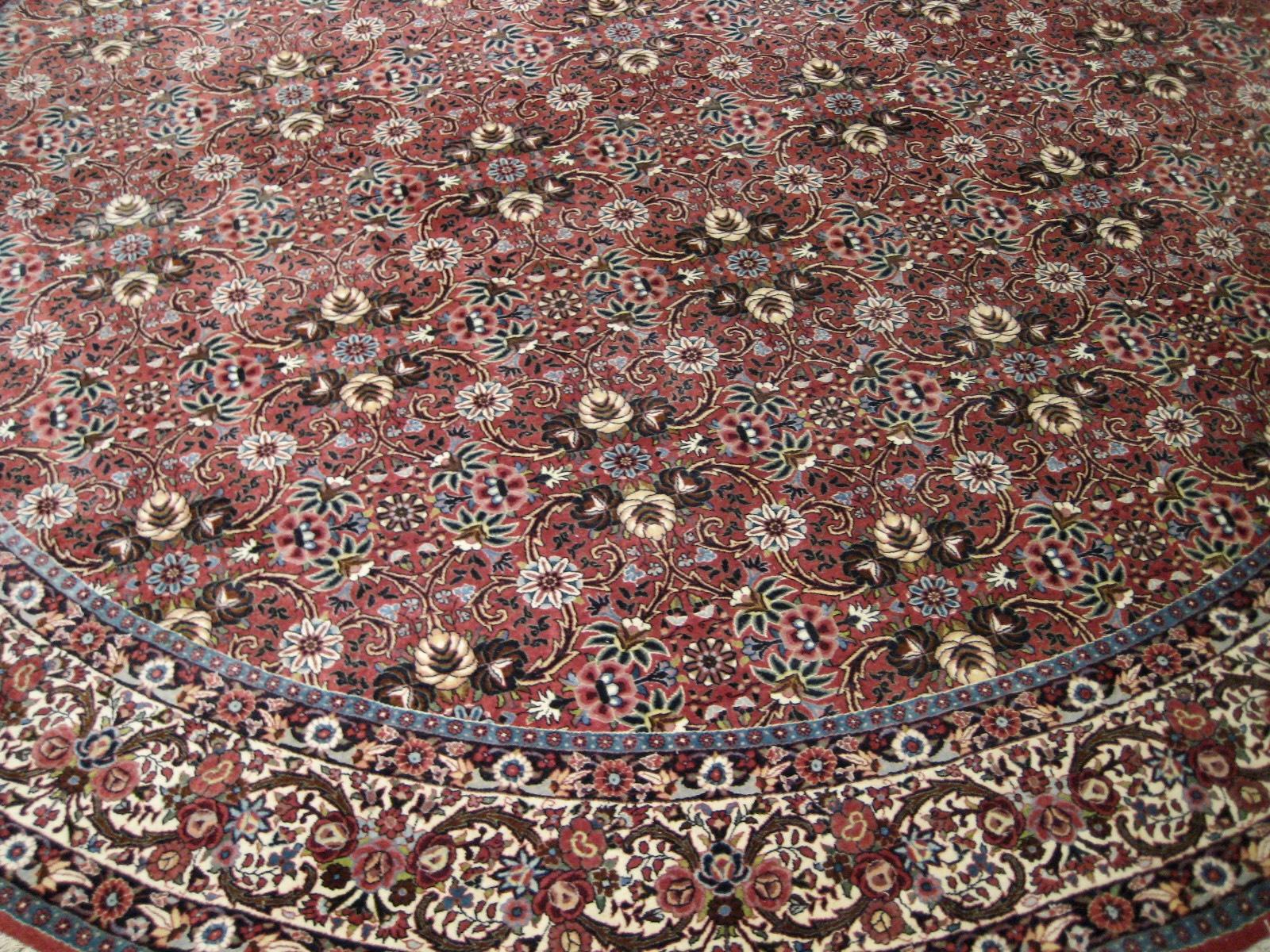 Semi Antique Round Circular Red Brown Navy Blue Ivory Floral Persian Bidjar Rug In Excellent Condition For Sale In New York, NY
