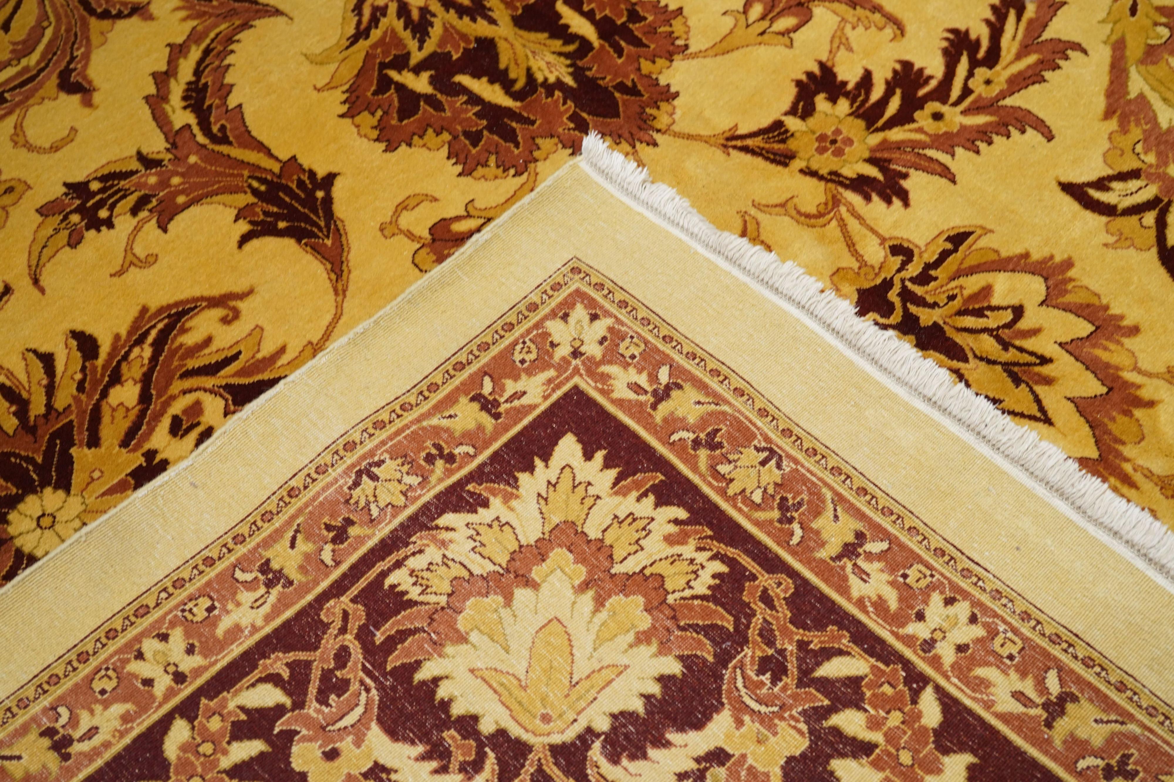 Tabriz-Teppich 9'11'' x 13'7'' im Angebot 3