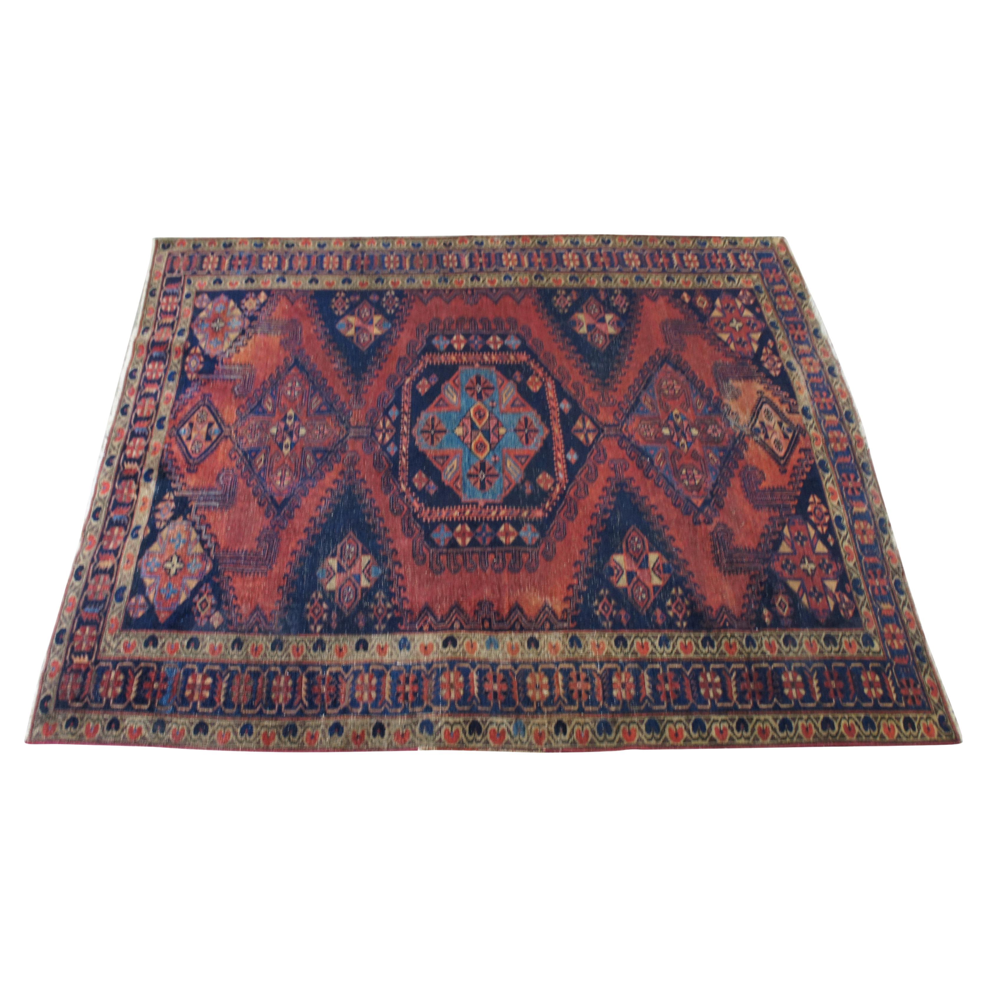 Semi antiker türkischer, geometrischer, handgeknüpfter Teppich aus Wolle, rot-blau, 5 x 6' im Angebot