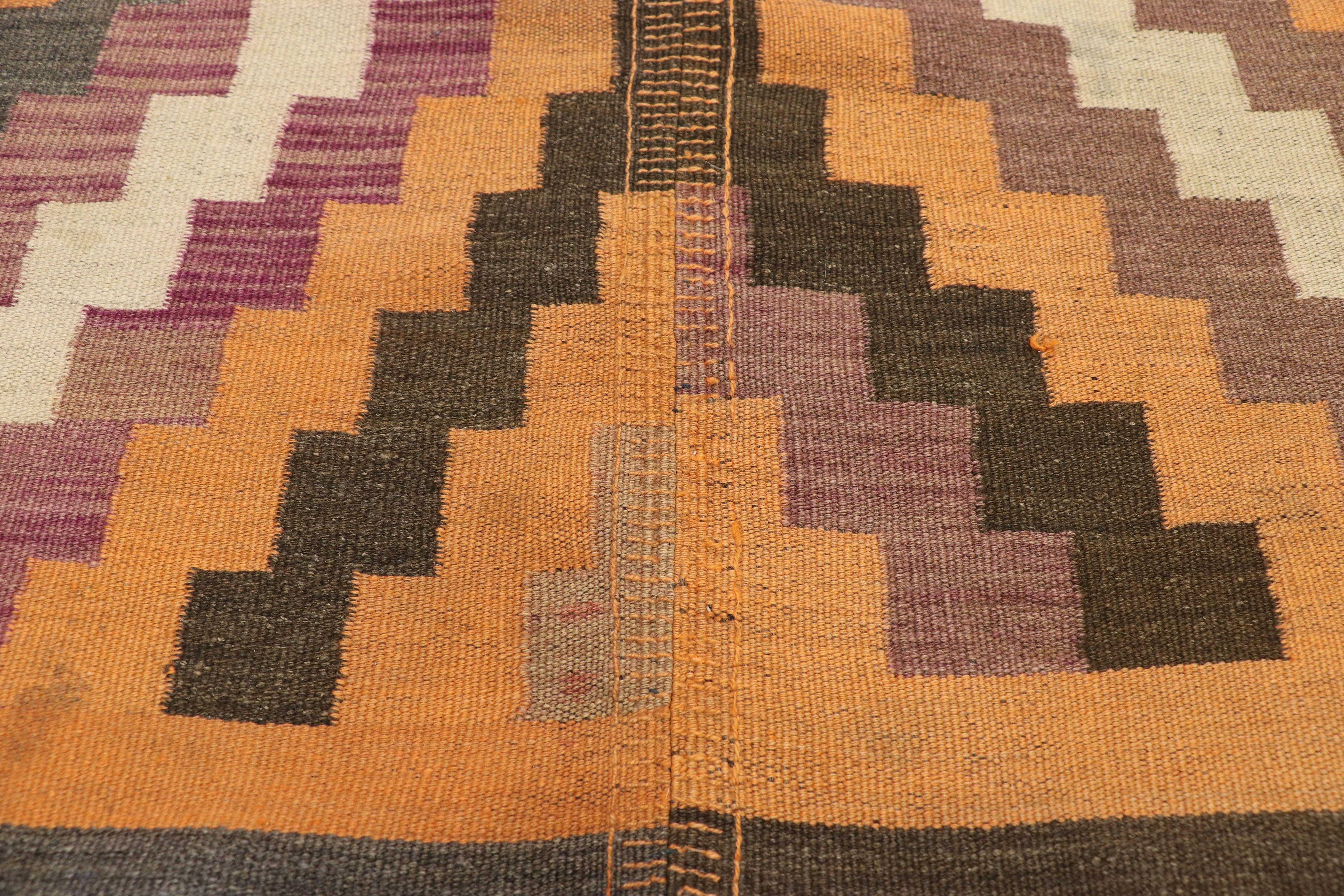 Semi-Antique Turkish Kilim Rug with Southwestern Bohemian Style In Good Condition For Sale In Dallas, TX