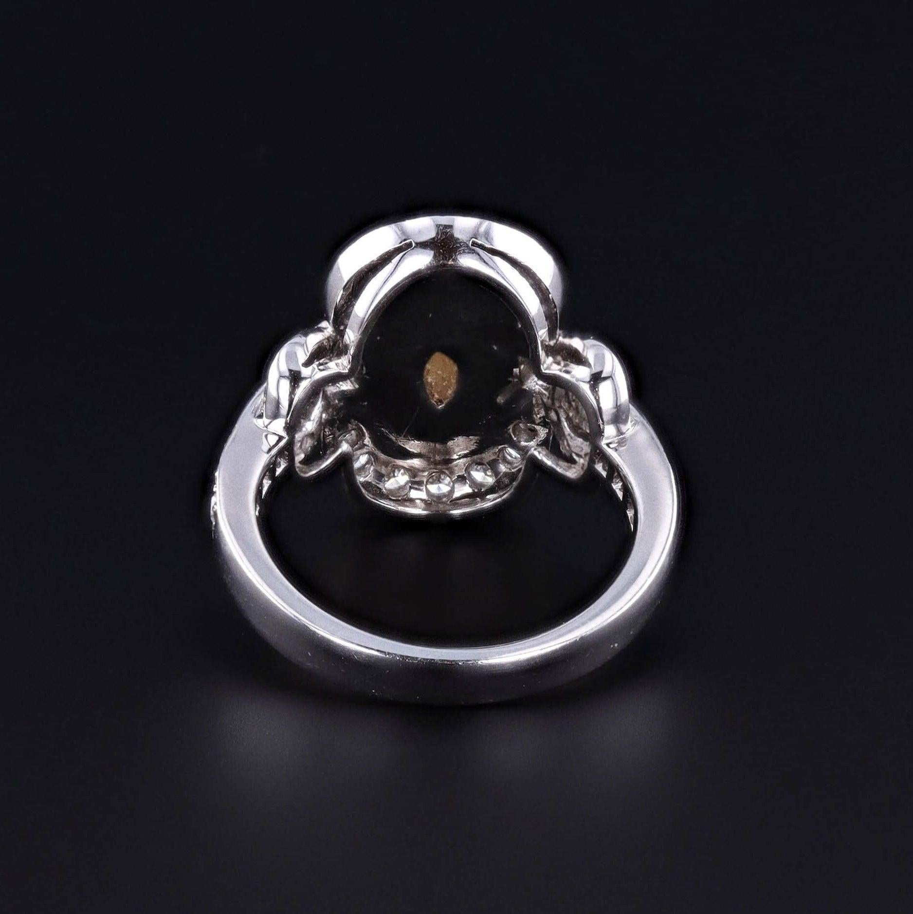 Semi Black Opal and Diamond Ring of 18k White Gold In Good Condition For Sale In Lewisburg, PA