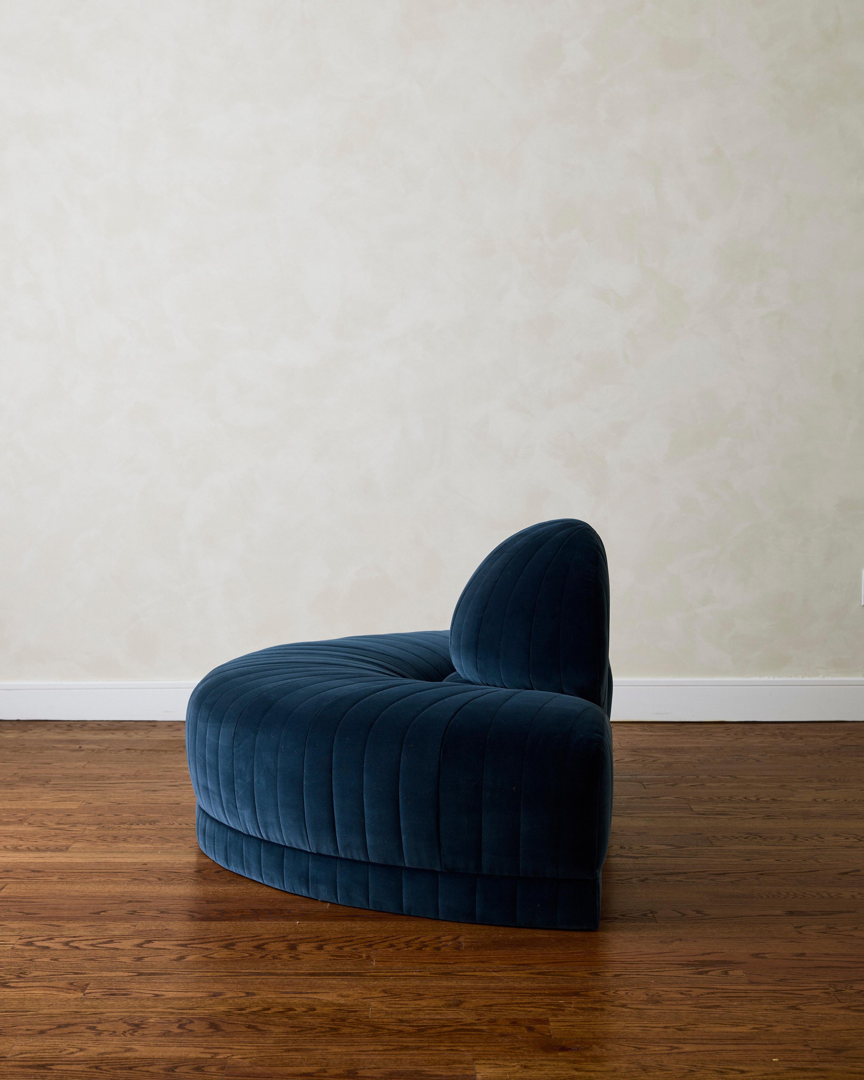 Halbkreisförmiger Loveseat/Bank von Roche Bobois (Moderne der Mitte des Jahrhunderts) im Angebot