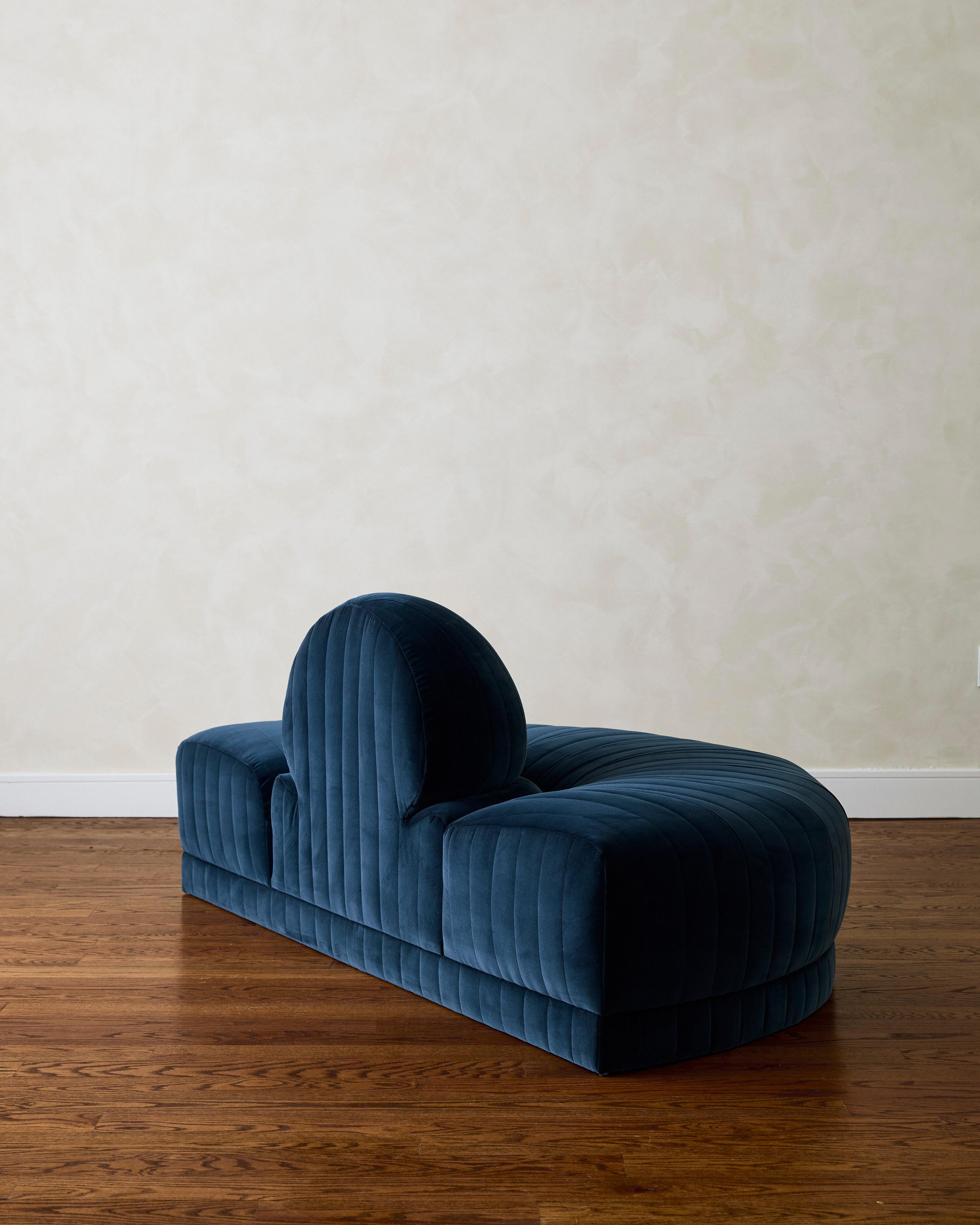 Halbkreisförmiger Loveseat/Bank von Roche Bobois (Französisch) im Angebot
