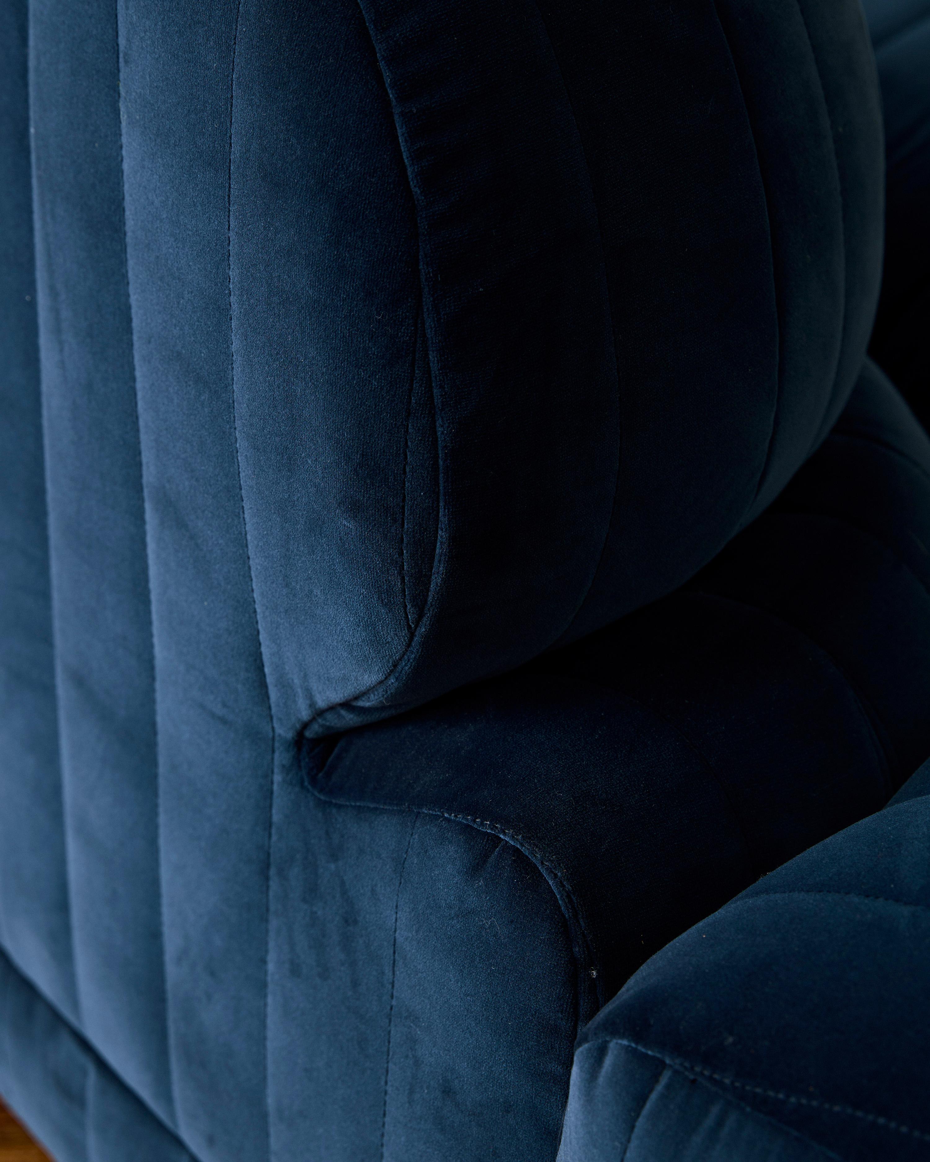 Halbkreisförmiger Loveseat/Bank von Roche Bobois im Zustand „Gut“ im Angebot in New York, NY