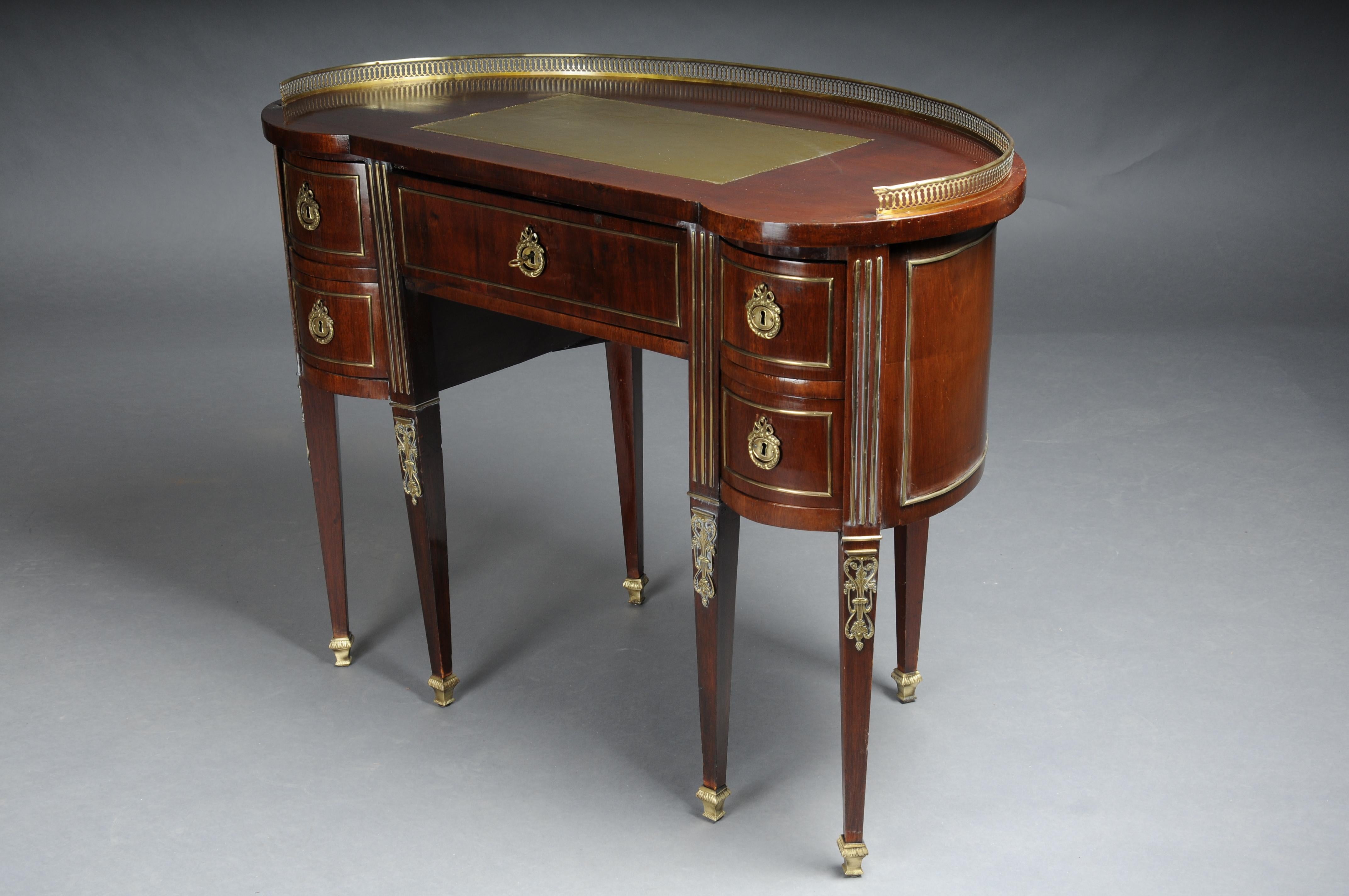 Semi-circular delicate antique mahogany ladies' desk Louis XVI, Paris 1880 For Sale 6