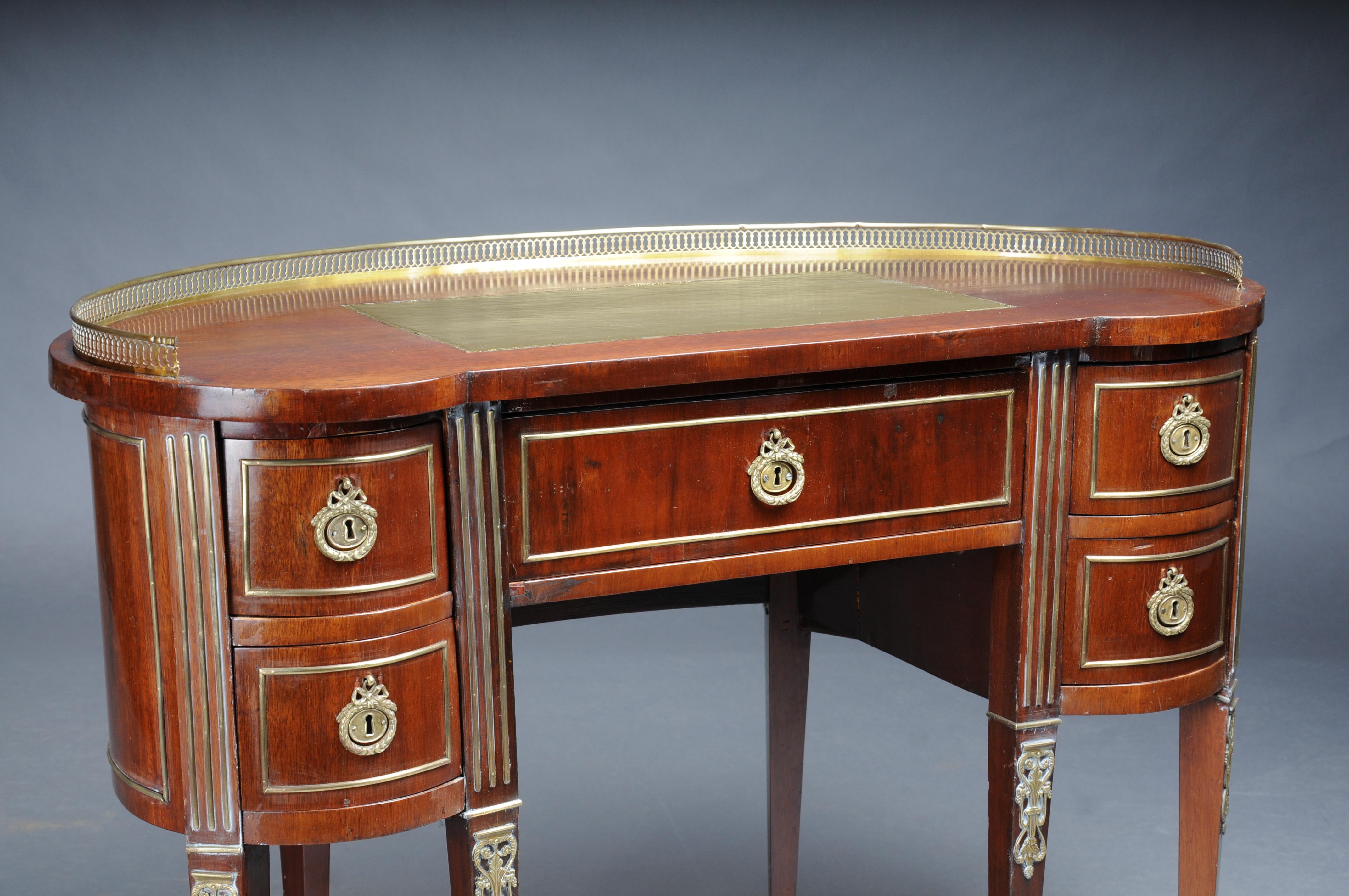 Semi-circular delicate antique mahogany ladies' desk Louis XVI, Paris 1880 For Sale 2