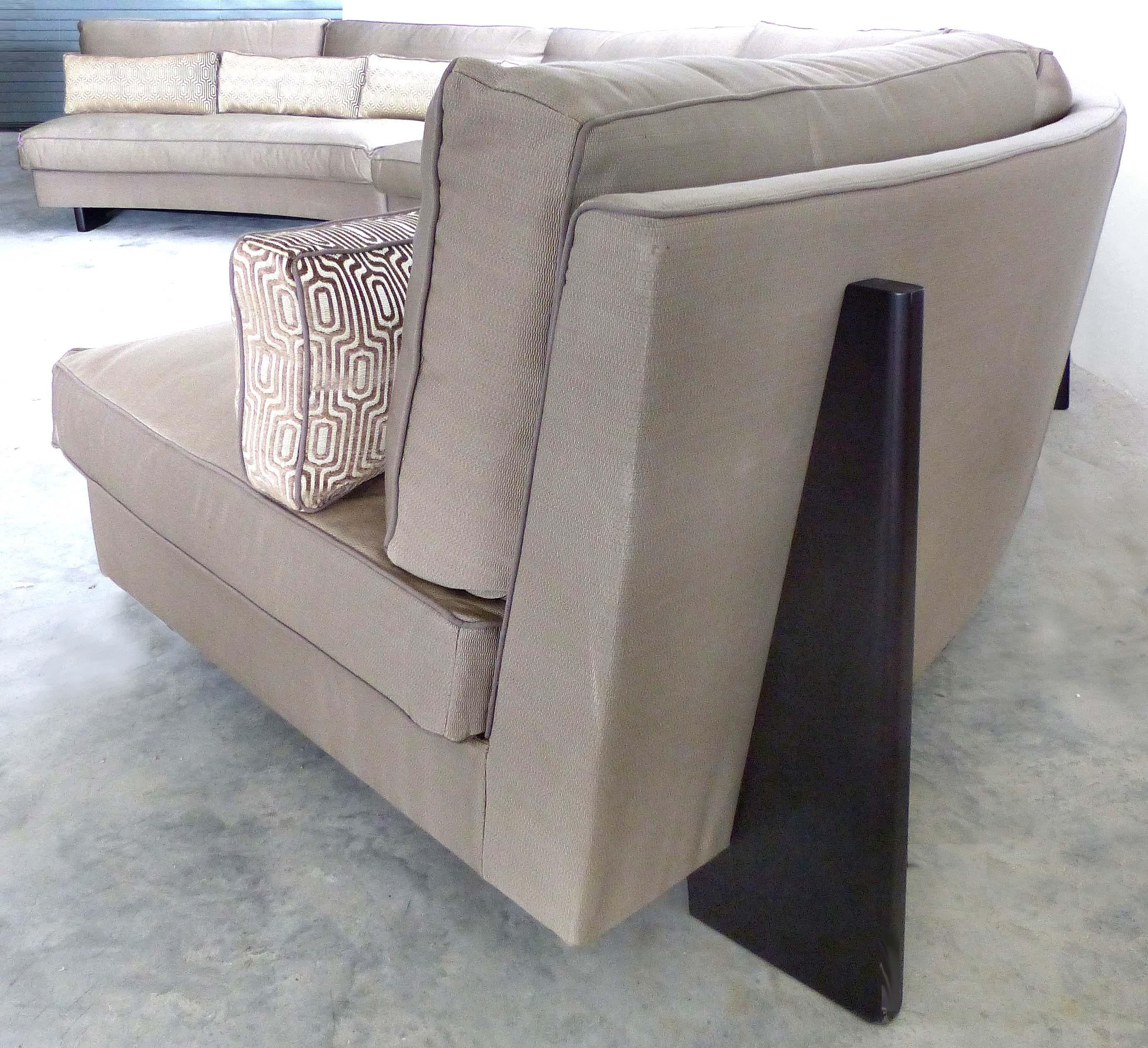Modern  Umberto Asnago Mobilidea Semi-circular Sectional Sofa, Italy