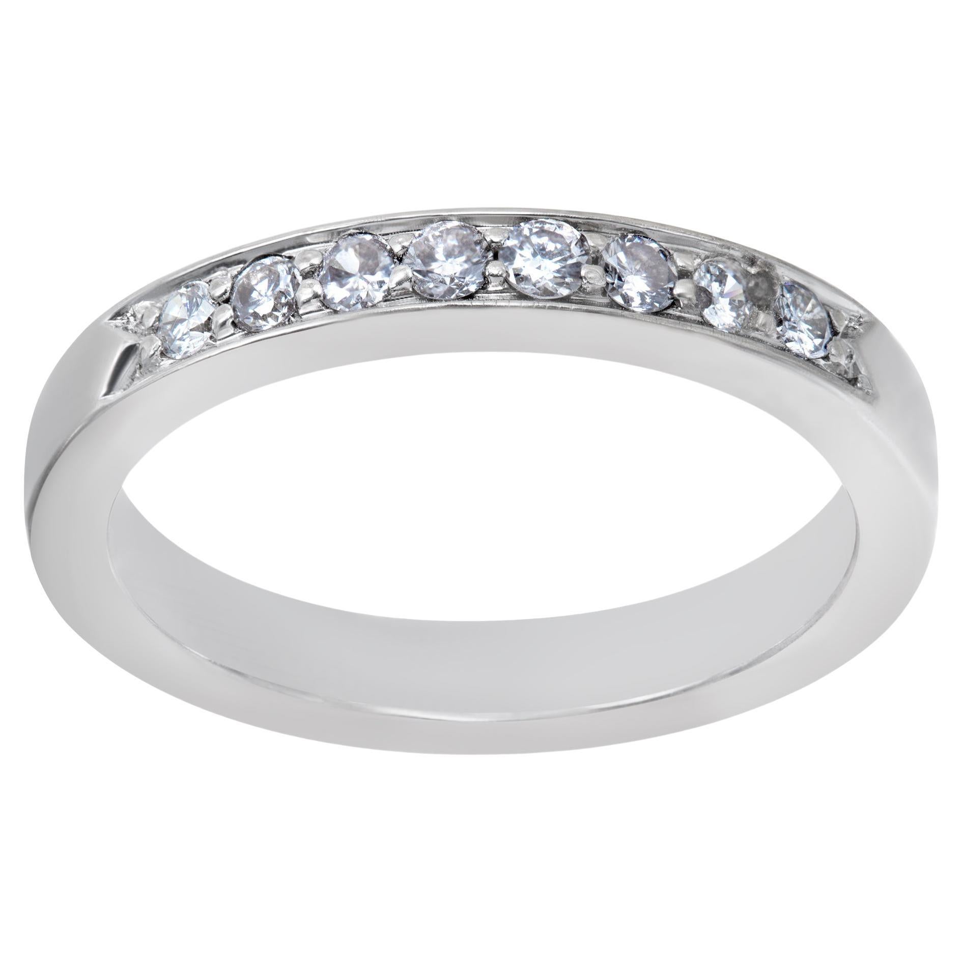 Semi-eternity diamond ring in white gold w/ approx 0.50 cts in diamonds For Sale