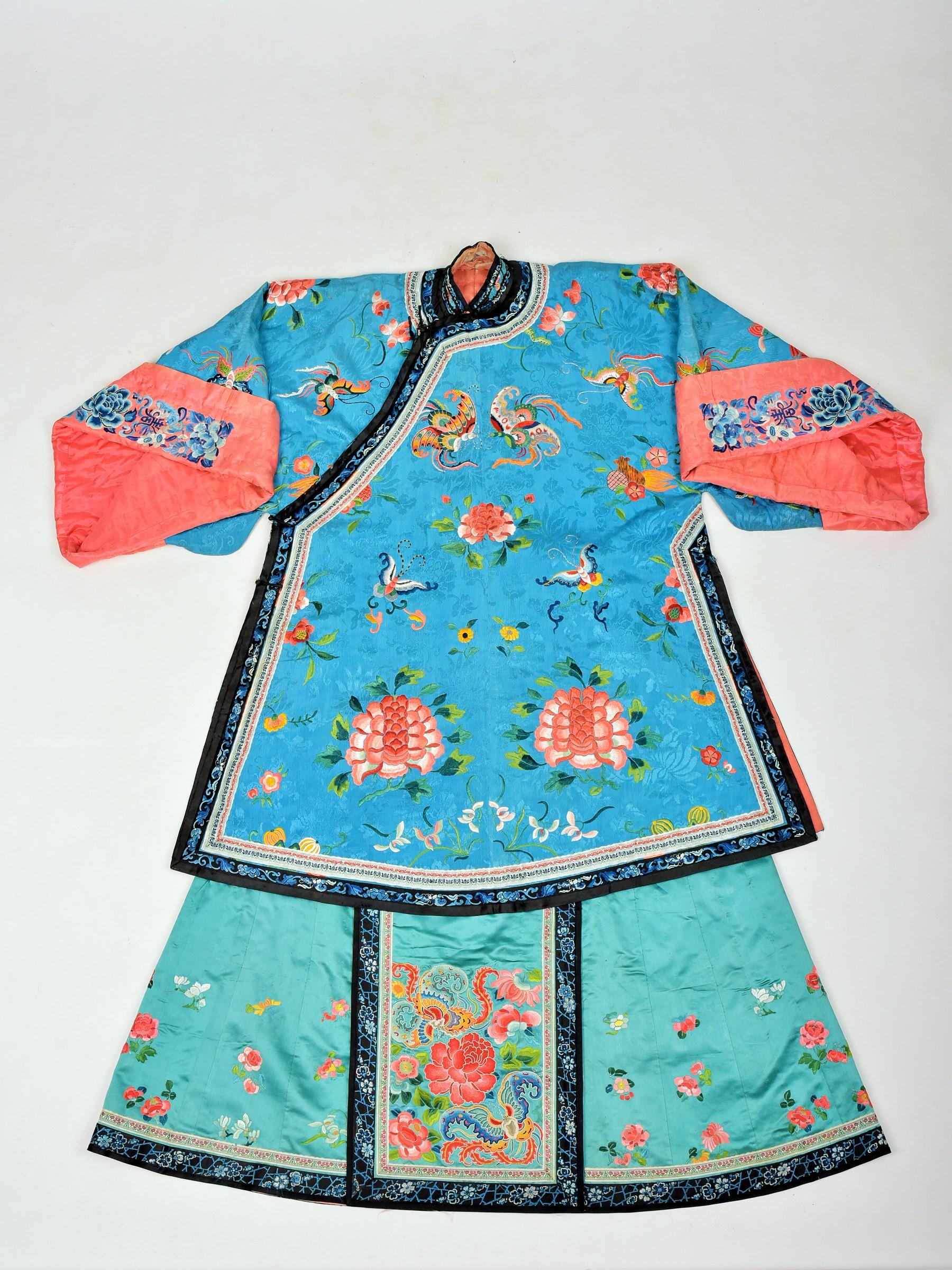 manchu dress