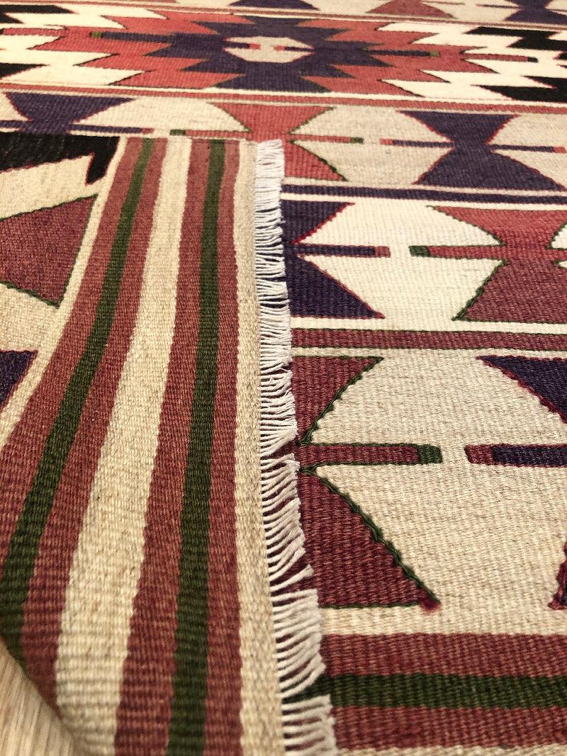 Semi Old Vintage Alfombra Tejida a Mano de Lana Mut Kilim Anatolia Central Alfombra Turca Turco en venta