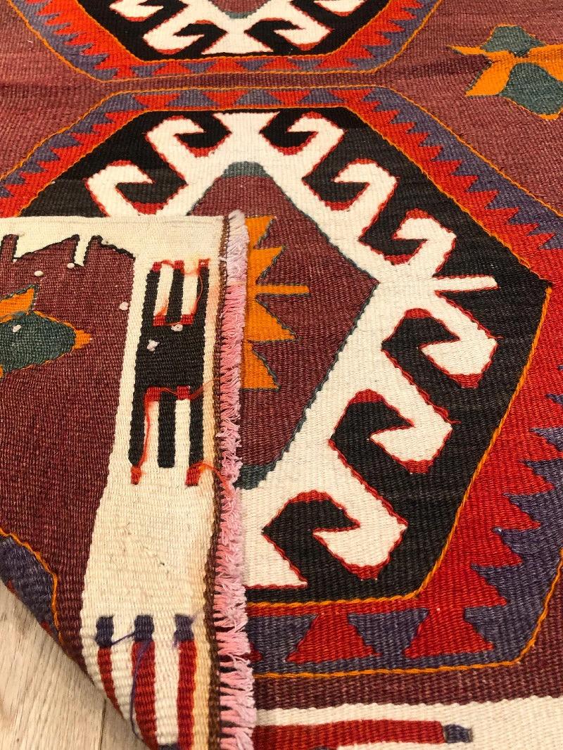 Semi Old Vintage Alfombra Tejida a Mano de Lana Mut Kilim Anatolia Central Alfombra Turca Turco en venta