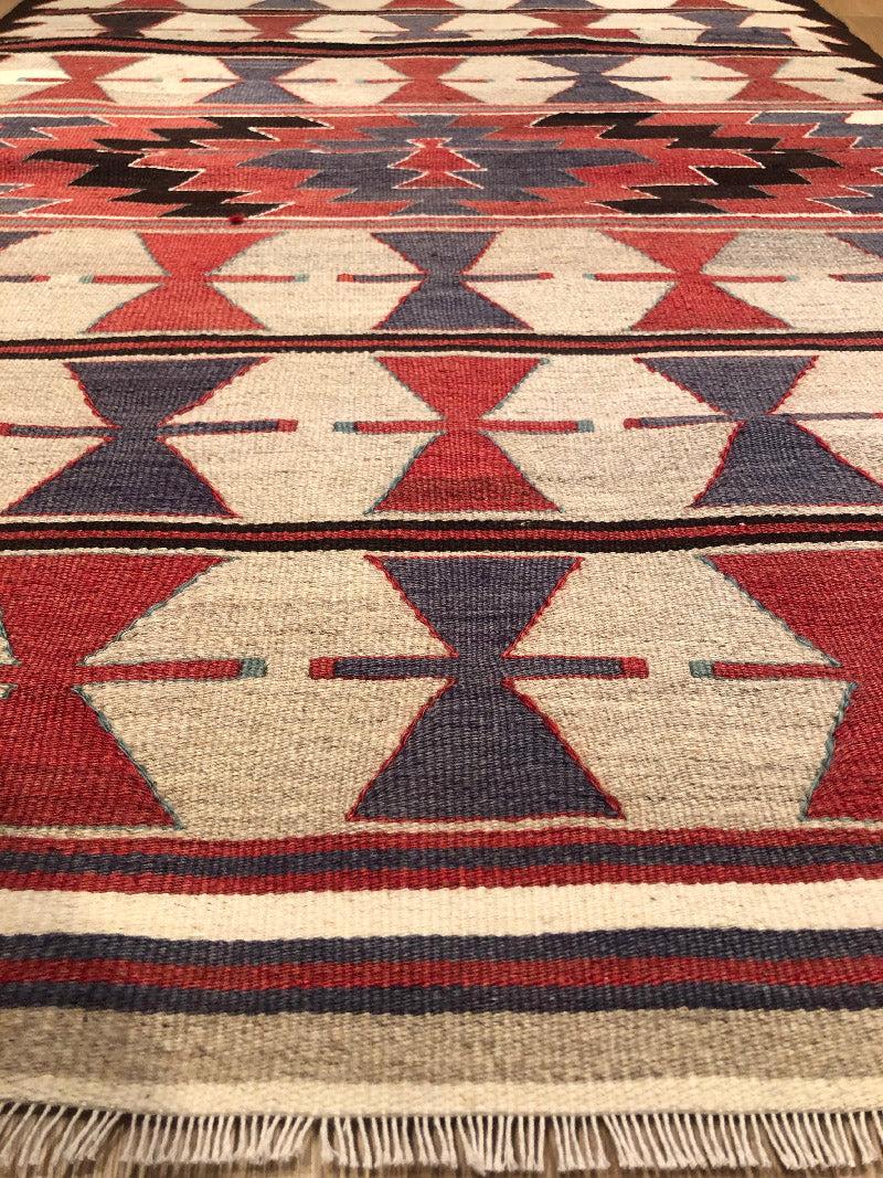 Semi Old Vintage Alfombra Tejida a Mano de Lana Mut Kilim Anatolia Central Alfombra Turca Tejido a mano en venta