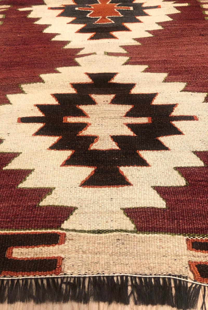 Semi Old Vintage Alfombra Tejida a Mano de Lana Mut Kilim Anatolia Central Alfombra Turca Tejido a mano en venta