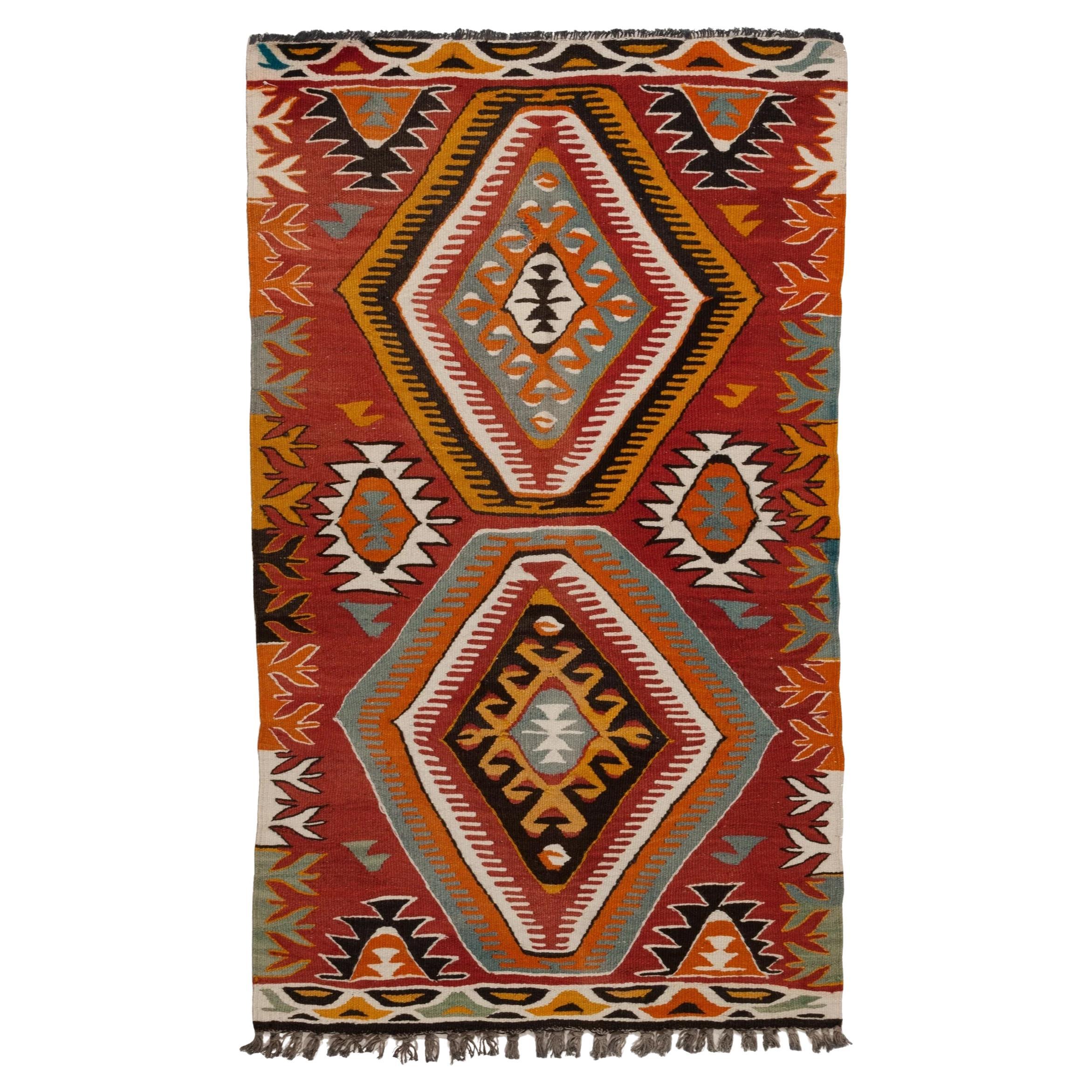 Semi Old Vintage Alfombra Tejida a Mano de Lana Mut Kilim Anatolia Central Alfombra Turca en venta
