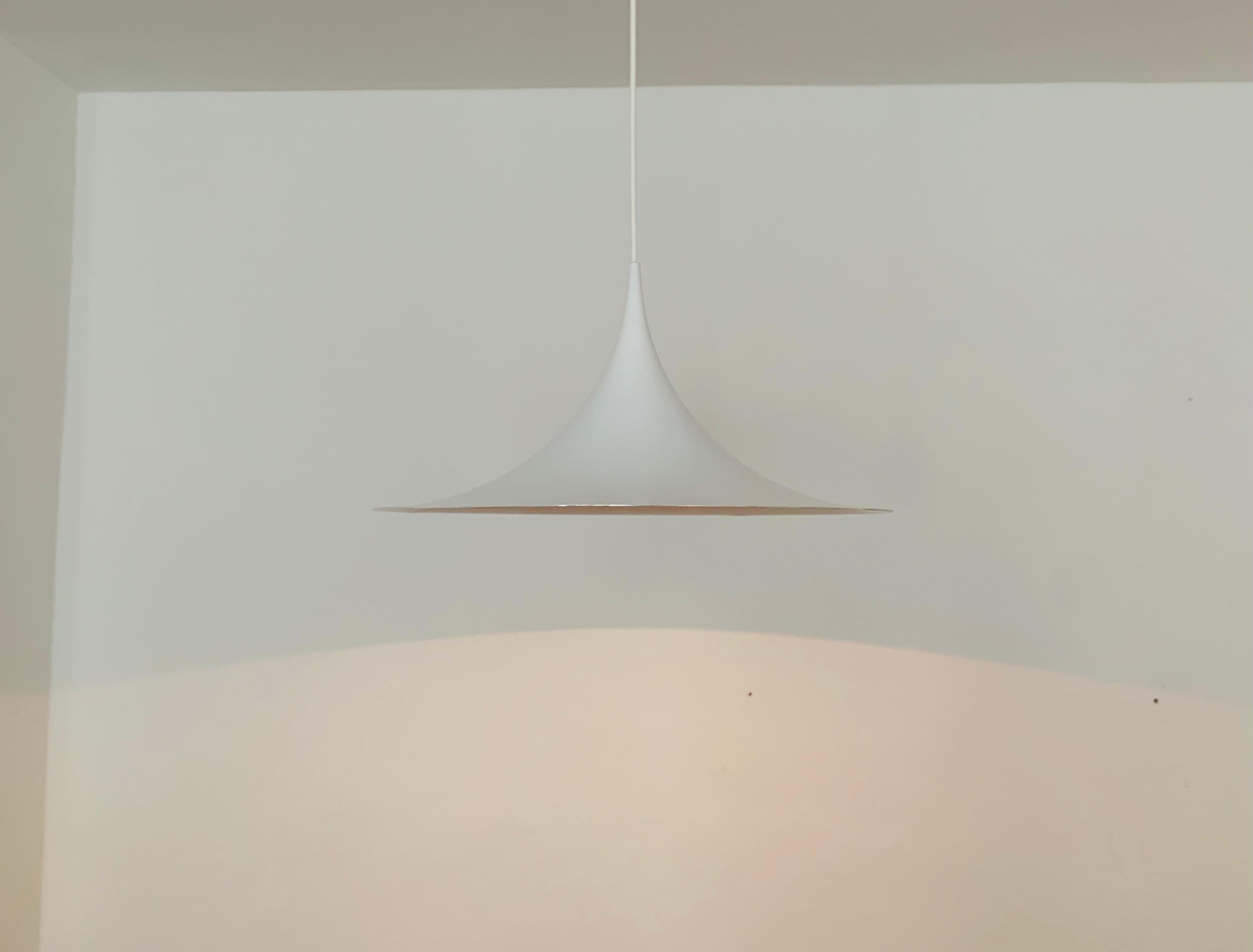 Lampe à suspension Lyfa en vente 2