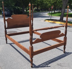 Semi-Post Pale Mahogany Federal Full Size Bed