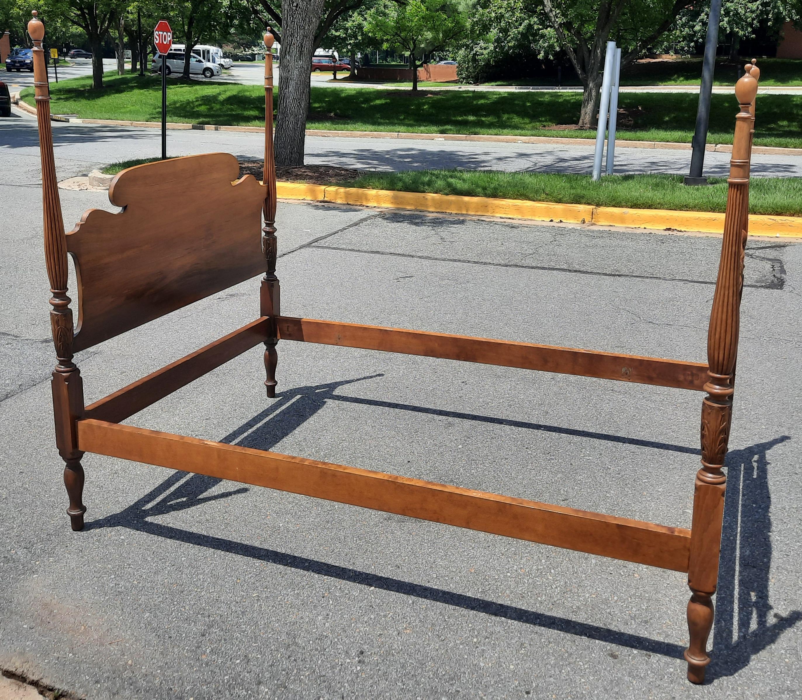 20th Century Semi-Post Pale Mahogany Federal Full Size Bed For Sale