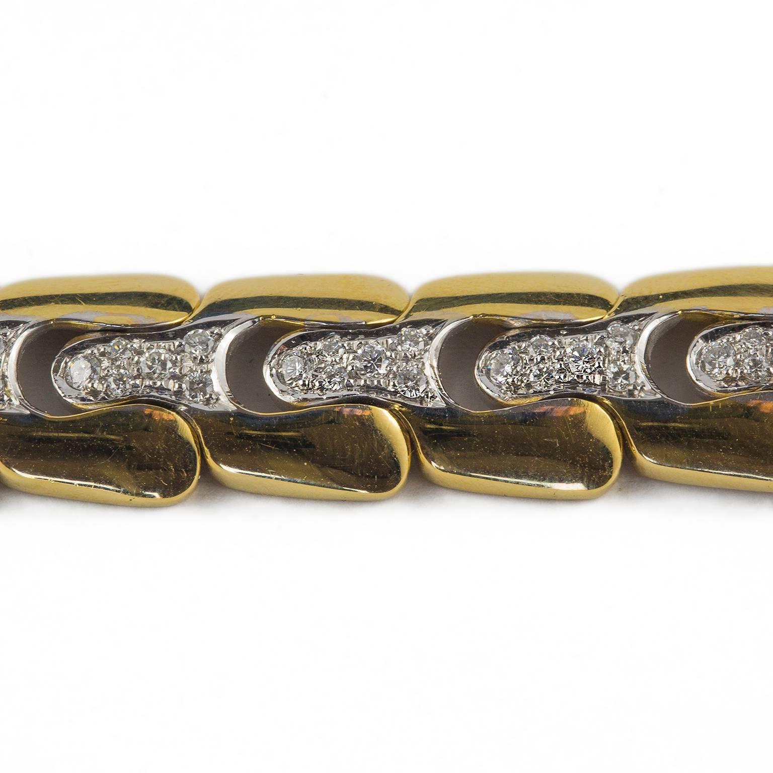 Semi-Rigid Handmade 18 Karat Gold and Diamonds Link Bracelet For Sale 1