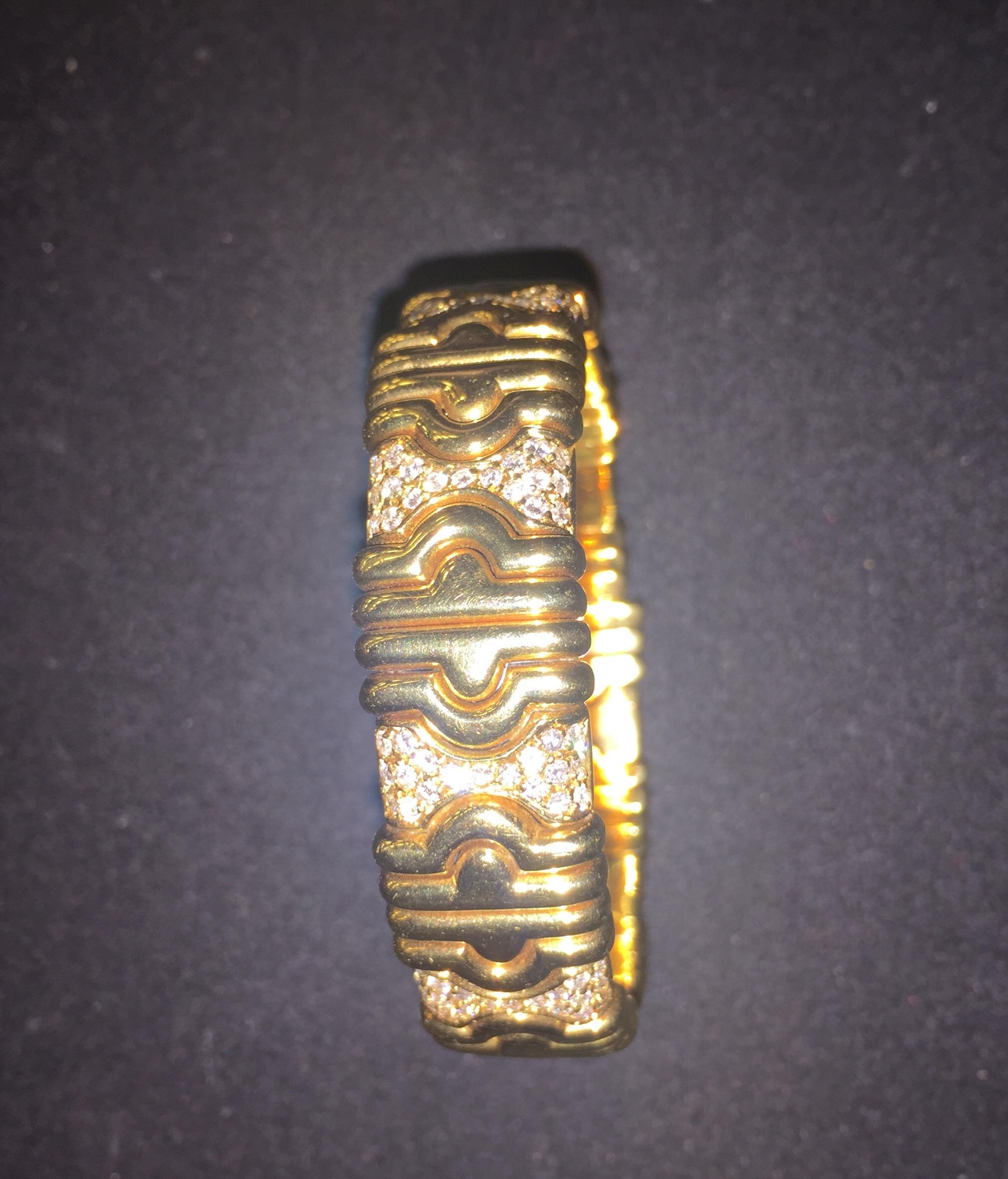 Semi-Rigid Opening Bracelet Gold 18 Karat Diamond 1.50 Carat 1