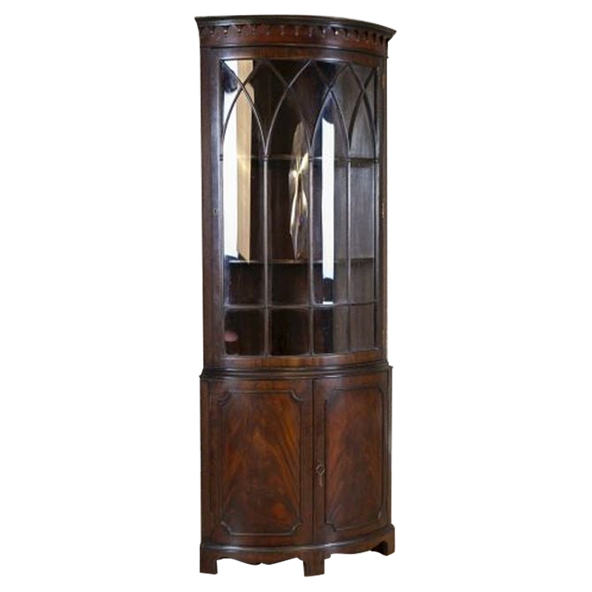 Semi-Round English Corner Display Cabinet From the Late 19th Century