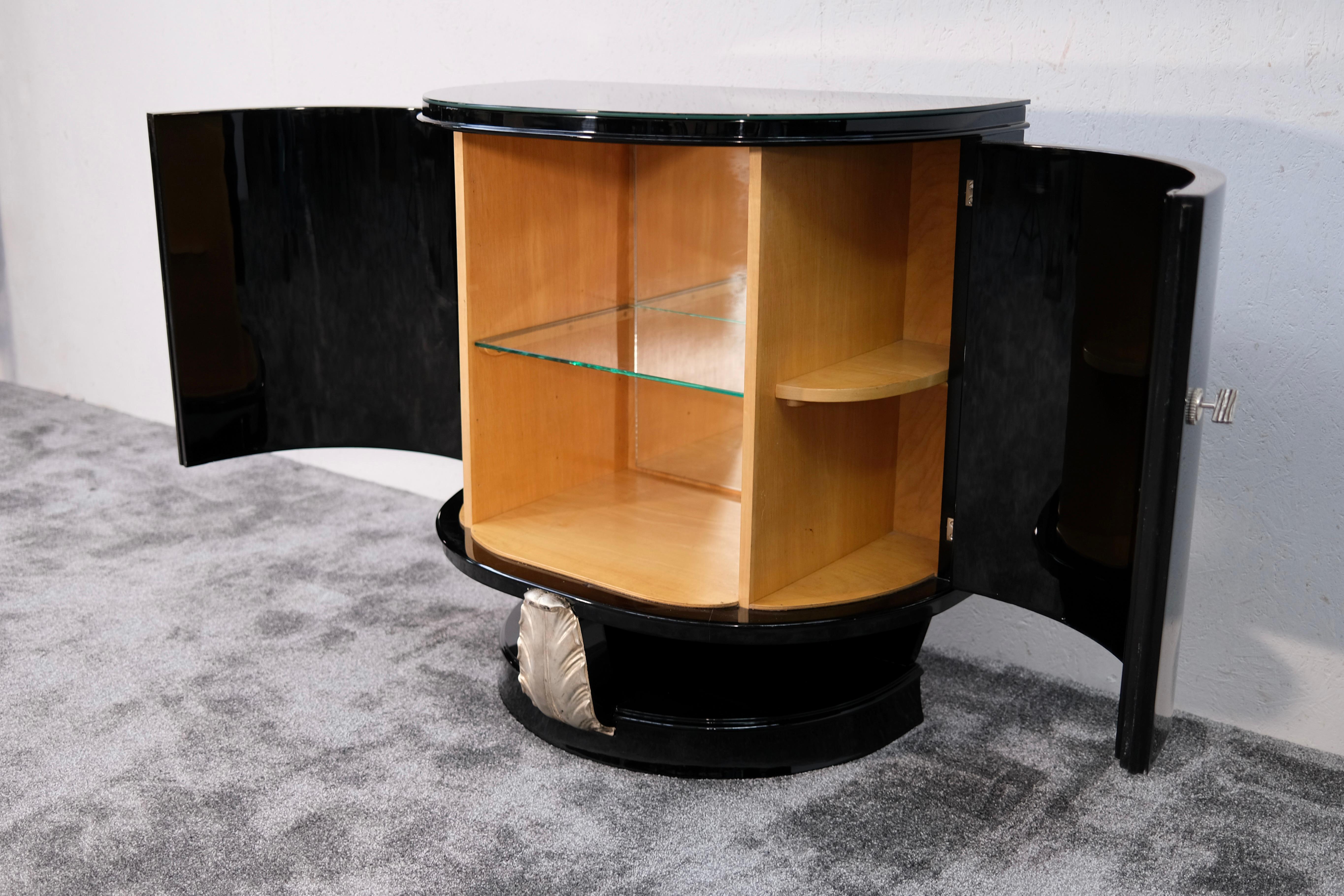 Semicircle Art Deco Bar Cabinet in Black Piano Lacquer and Silver, France 1930s For Sale 1