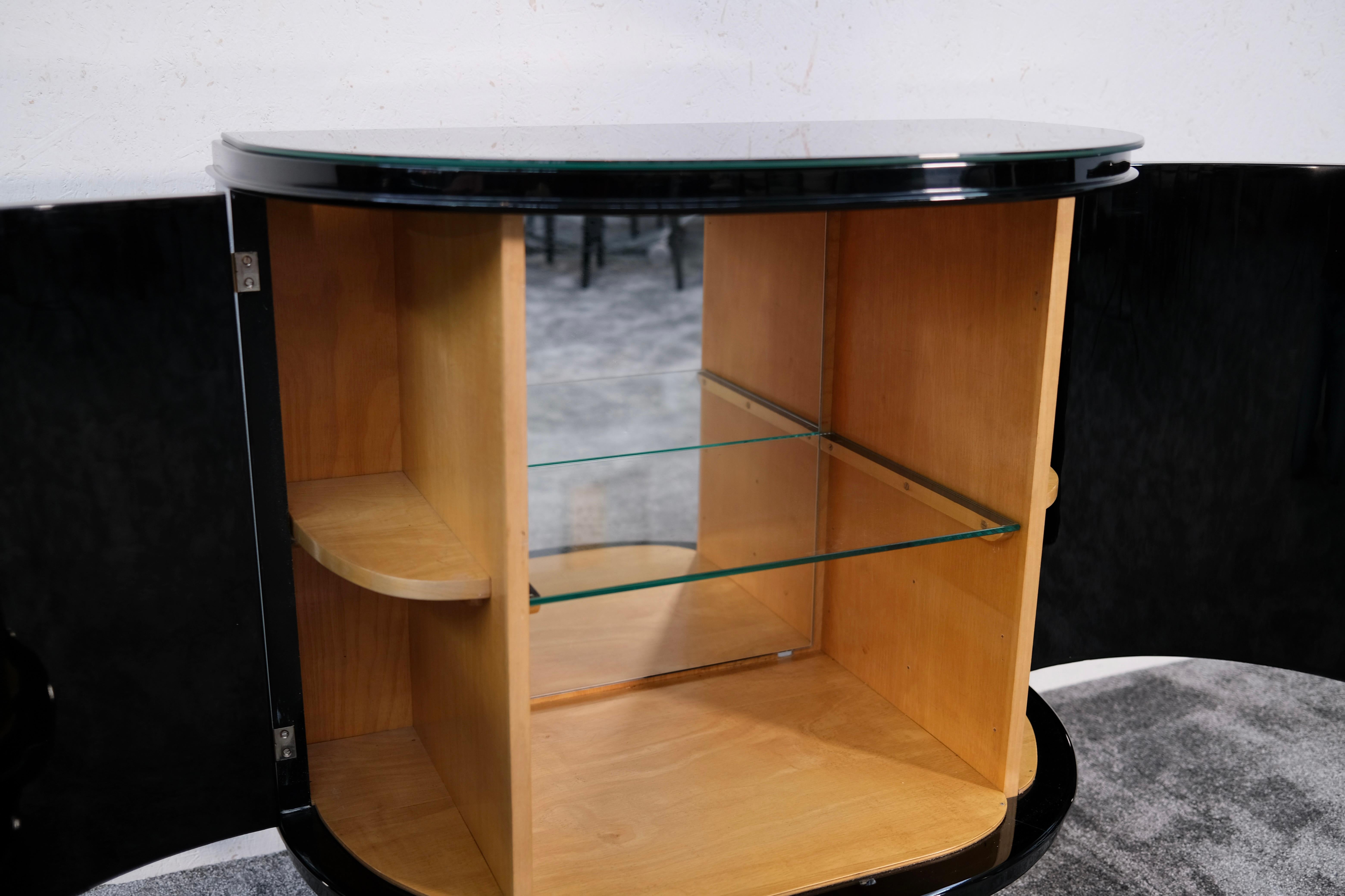 Semicircle Art Deco Bar Cabinet in Black Piano Lacquer and Silver, France 1930s For Sale 2