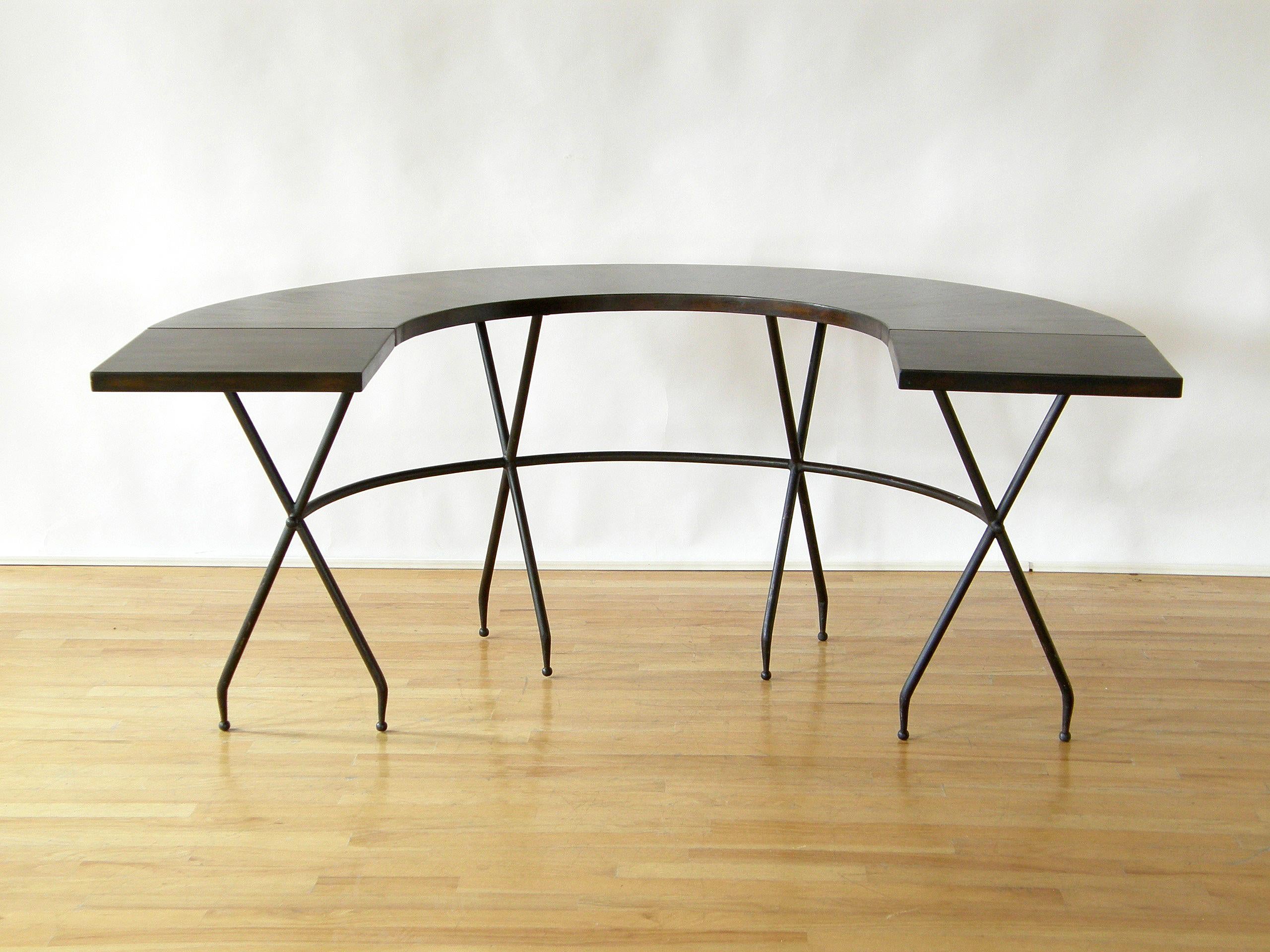 semicircular table