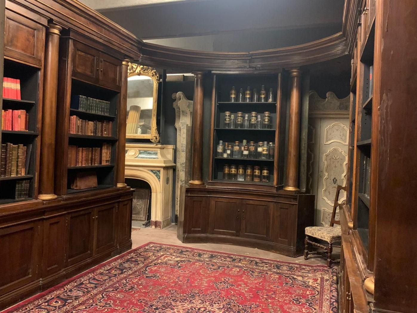 Hand-Carved Semicircular Pharmacy Cabinet, lateral columns embellished and gilted, Italy For Sale
