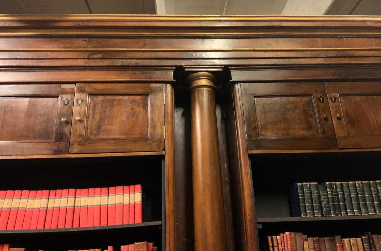 Semicircular Pharmacy Cabinet, lateral columns embellished and gilted, Italy For Sale 2