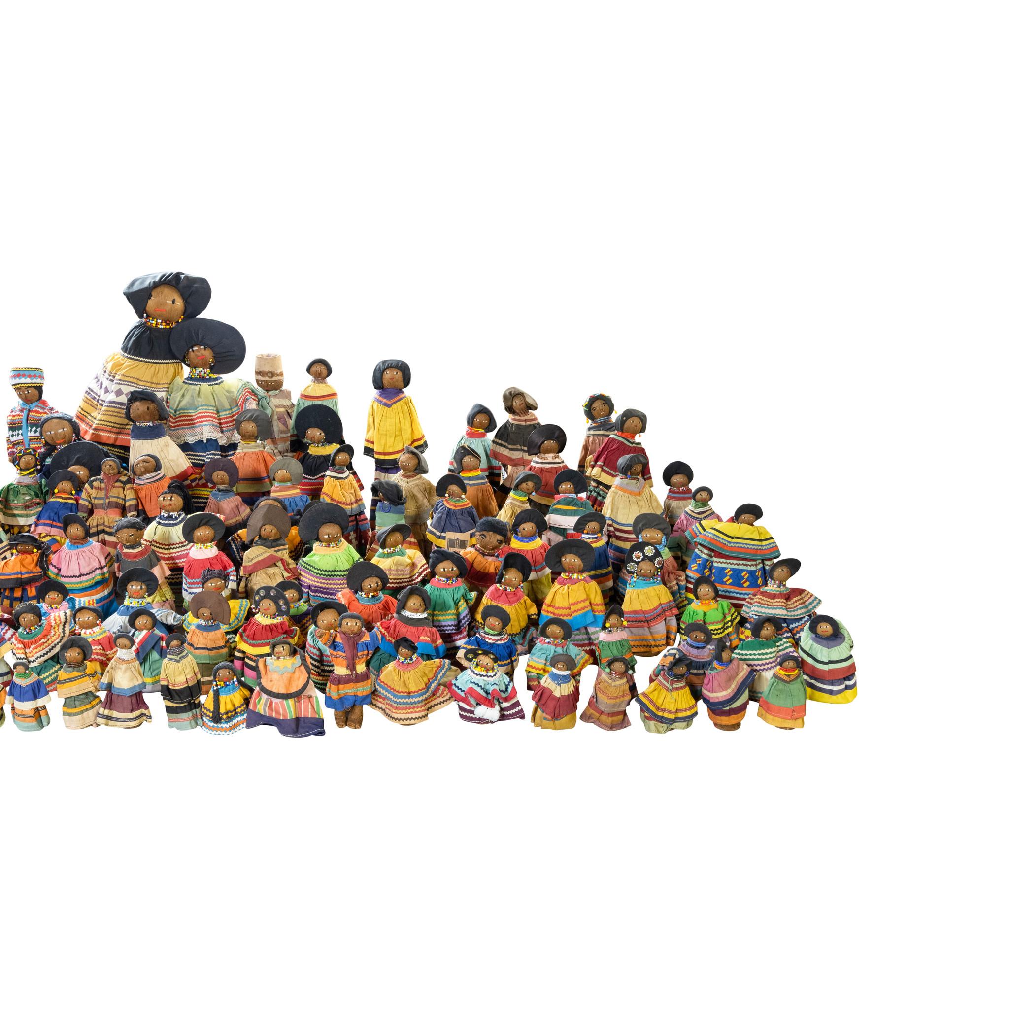 Impressive Seminole doll collection of 226 dolls. A three-generation collection. Ex. Bonhams. Ranging in sizes from 2
