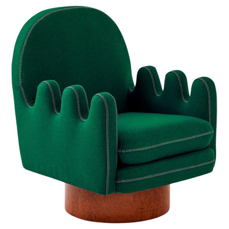 Semo-Sessel mit dunkelgrünem Stoff und poliertem Wurzelholz